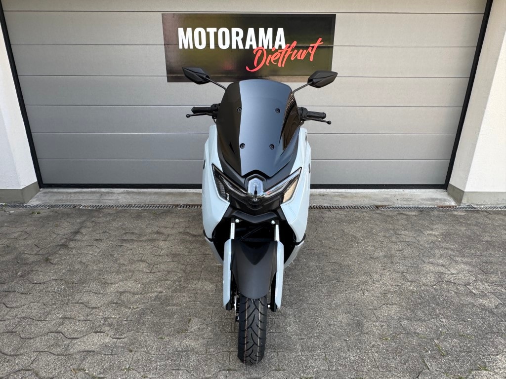 YAMAHA NMAX 125 Tech-MAX-image-4