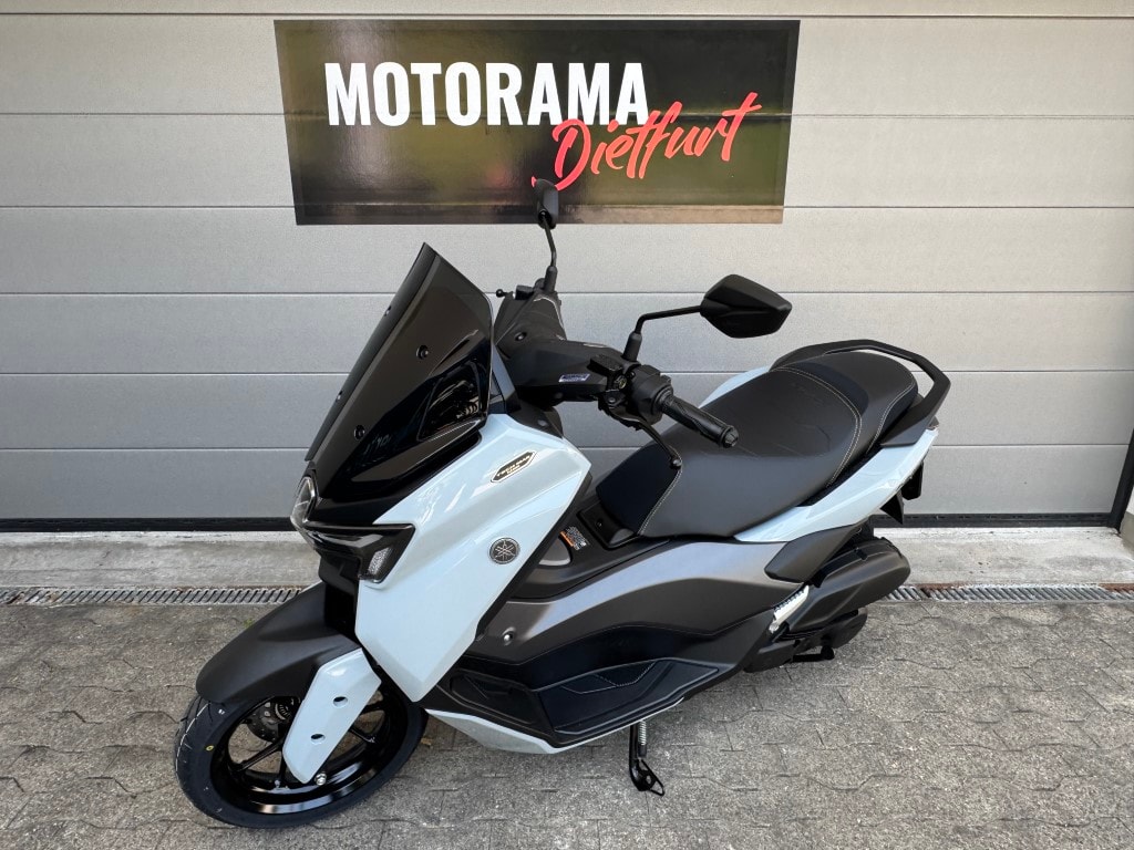 YAMAHA NMAX 125 Tech-MAX-showroom-element-3