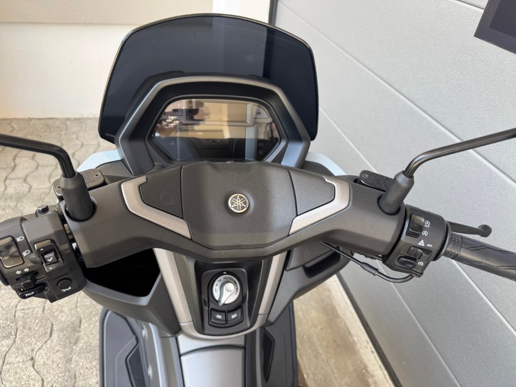 YAMAHA NMAX 125 Tech-MAX-image-9