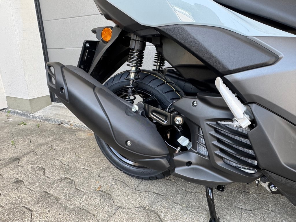 YAMAHA NMAX 125 Tech-MAX-image-5