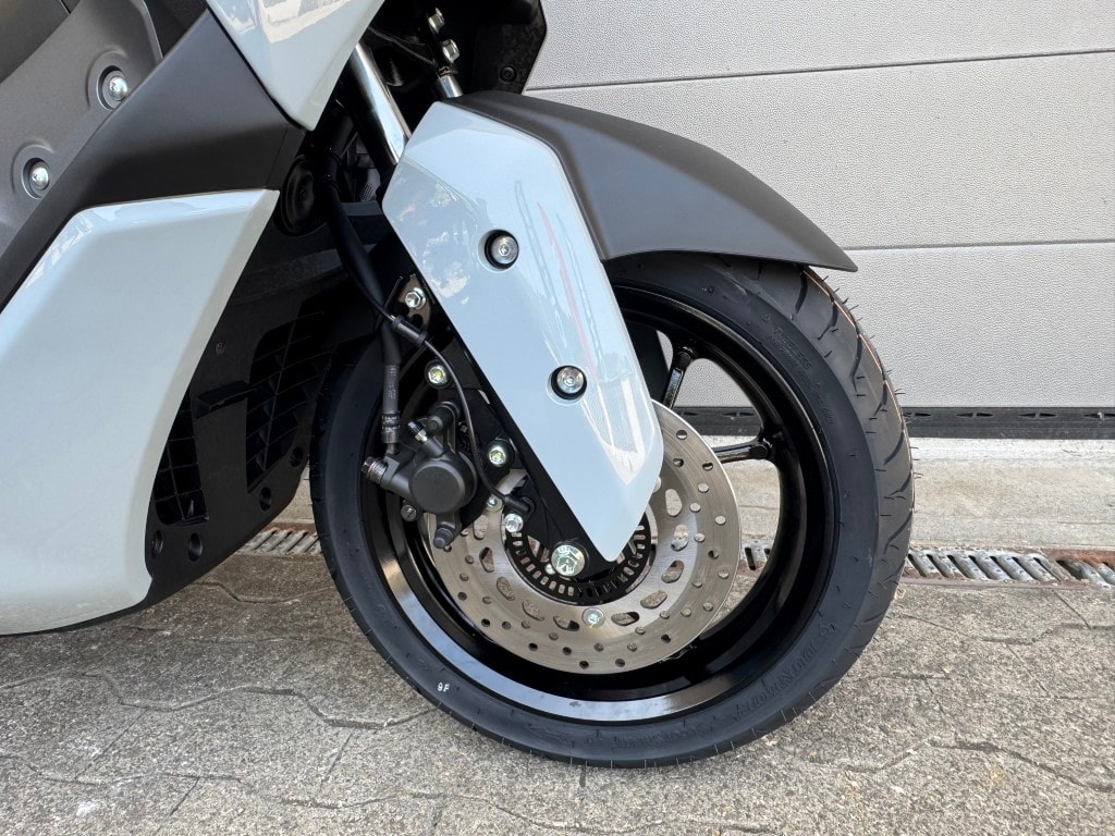 YAMAHA NMAX 125 Tech-MAX-image-6