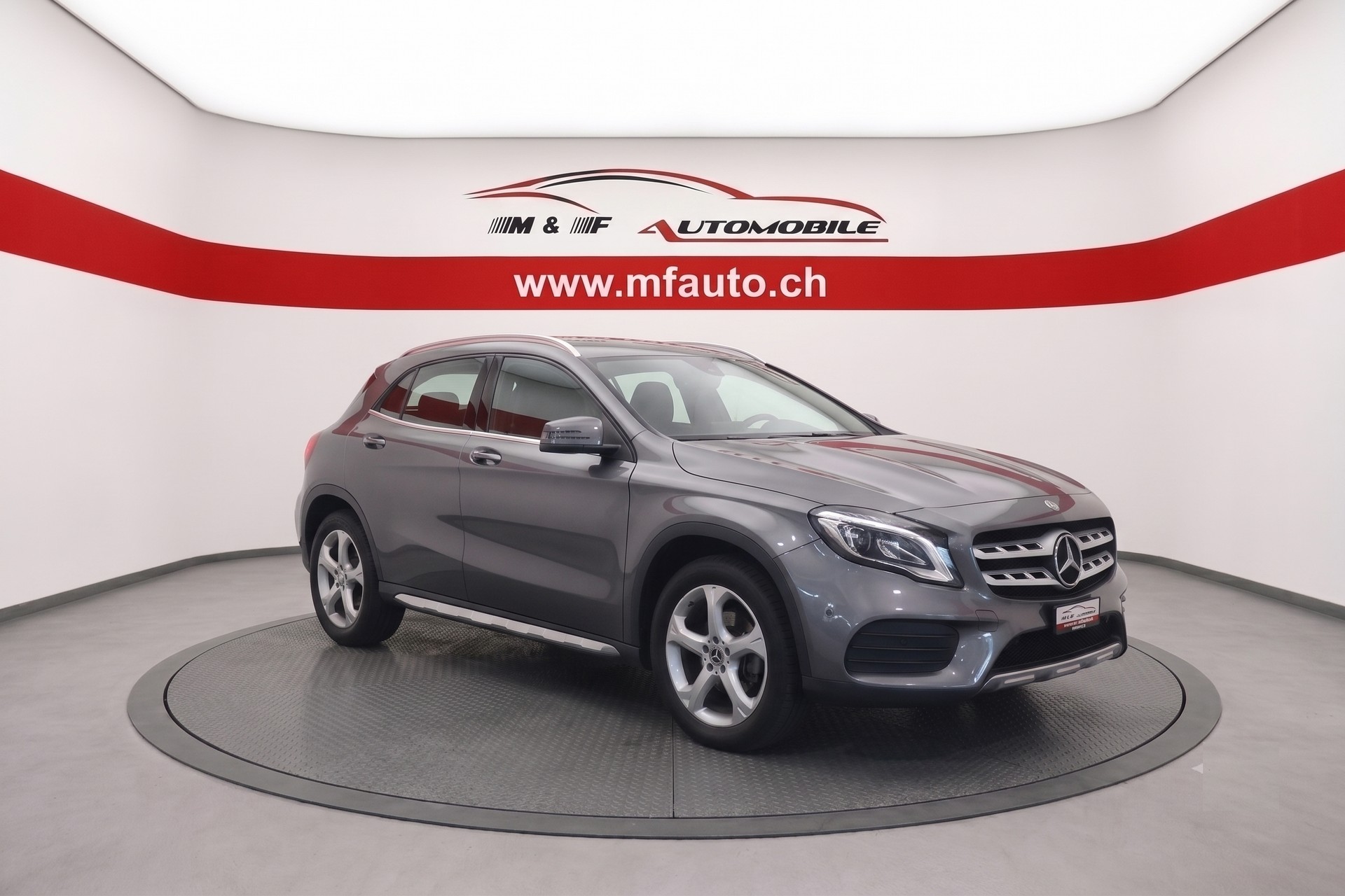 MERCEDES-BENZ GLA 220 d AMG Line 4m CH FAHRZEUG-showroom-element-2