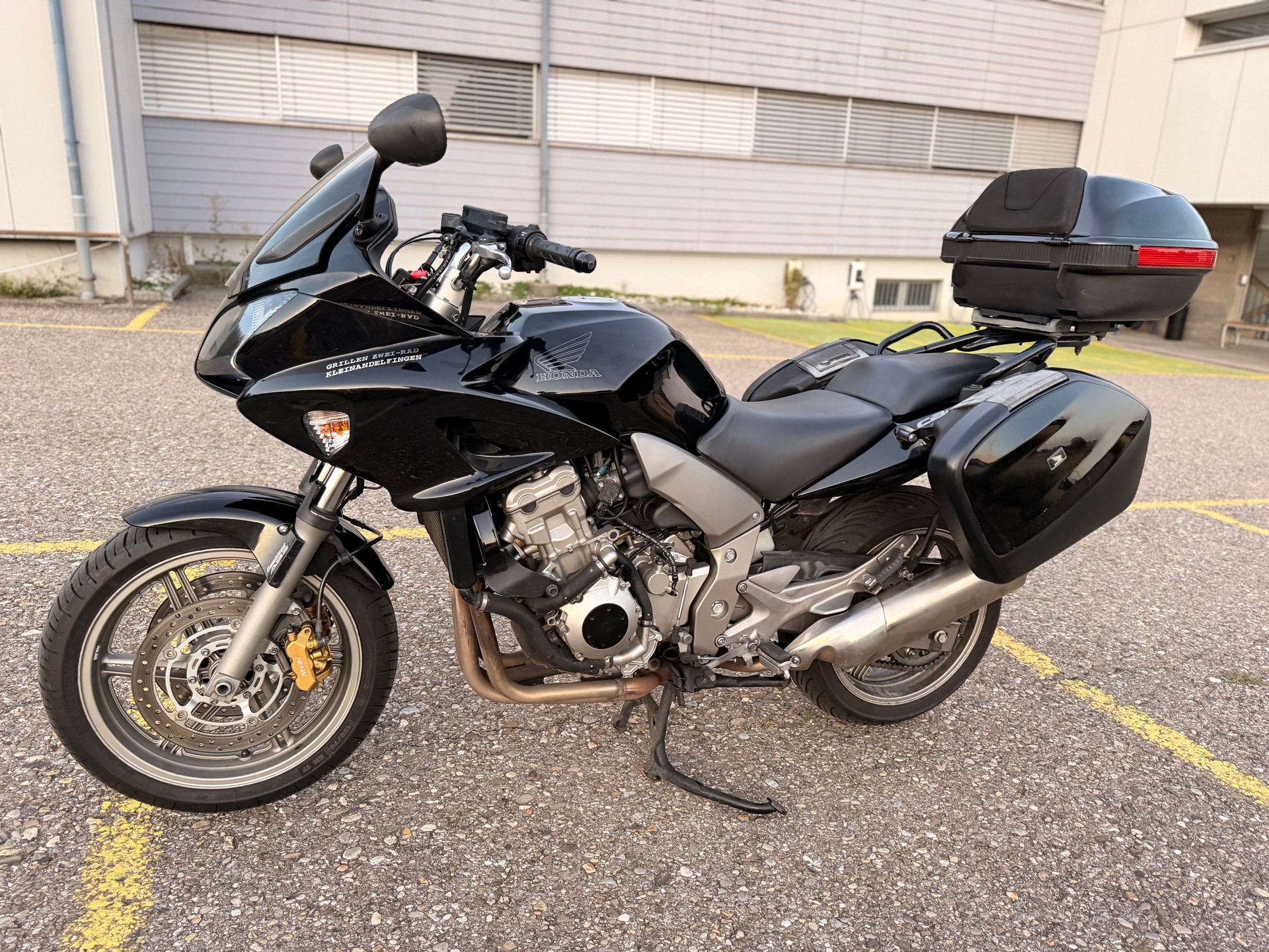 HONDA CBF 1000 ABS-image-0