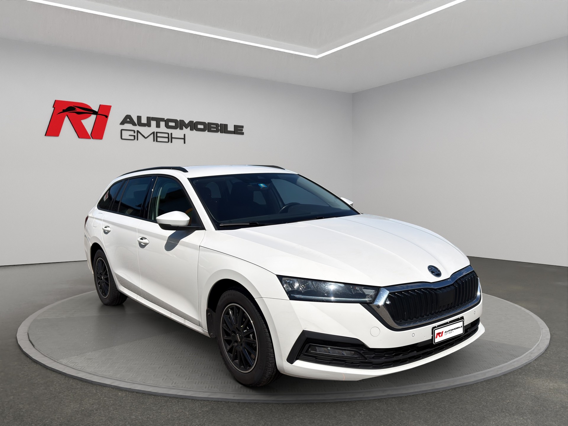 SKODA Octavia Combi 2.0 TDI DSG Ambition 4x4-showroom-element-1
