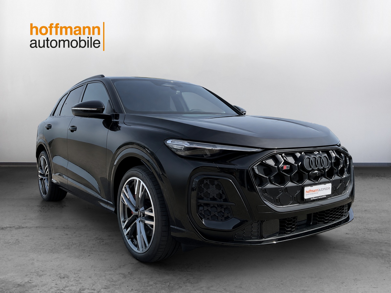 AUDI SQ5 TFSI quattro S-tronic-showroom-element-2
