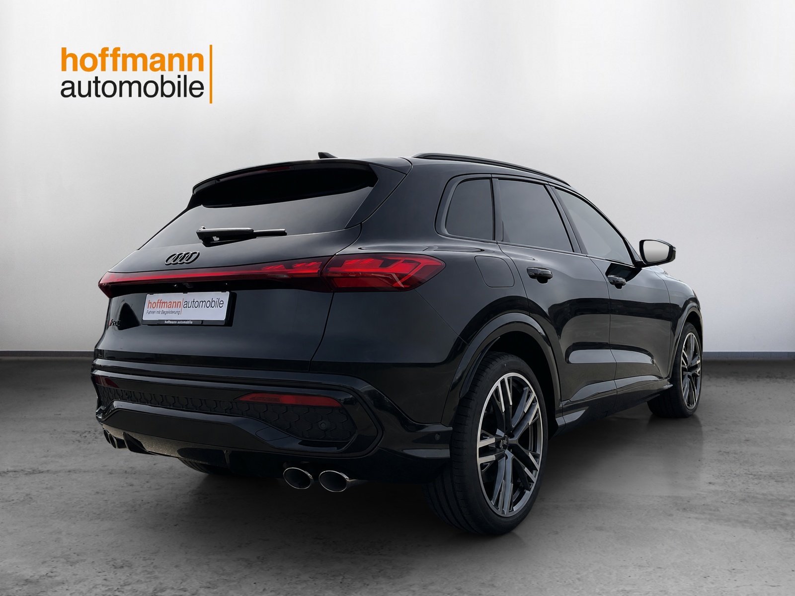 AUDI SQ5 TFSI quattro S-tronic-showroom-element-3
