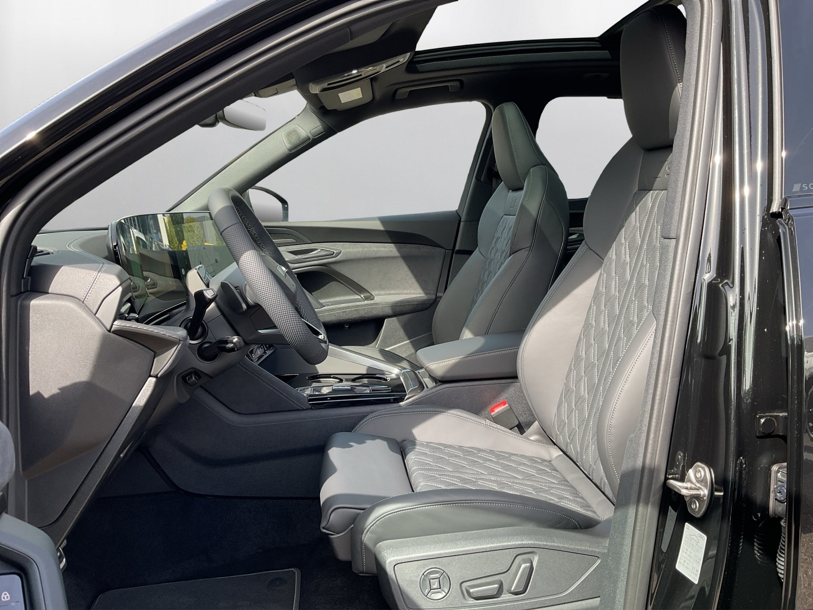 AUDI SQ5 TFSI quattro S-tronic-image-9
