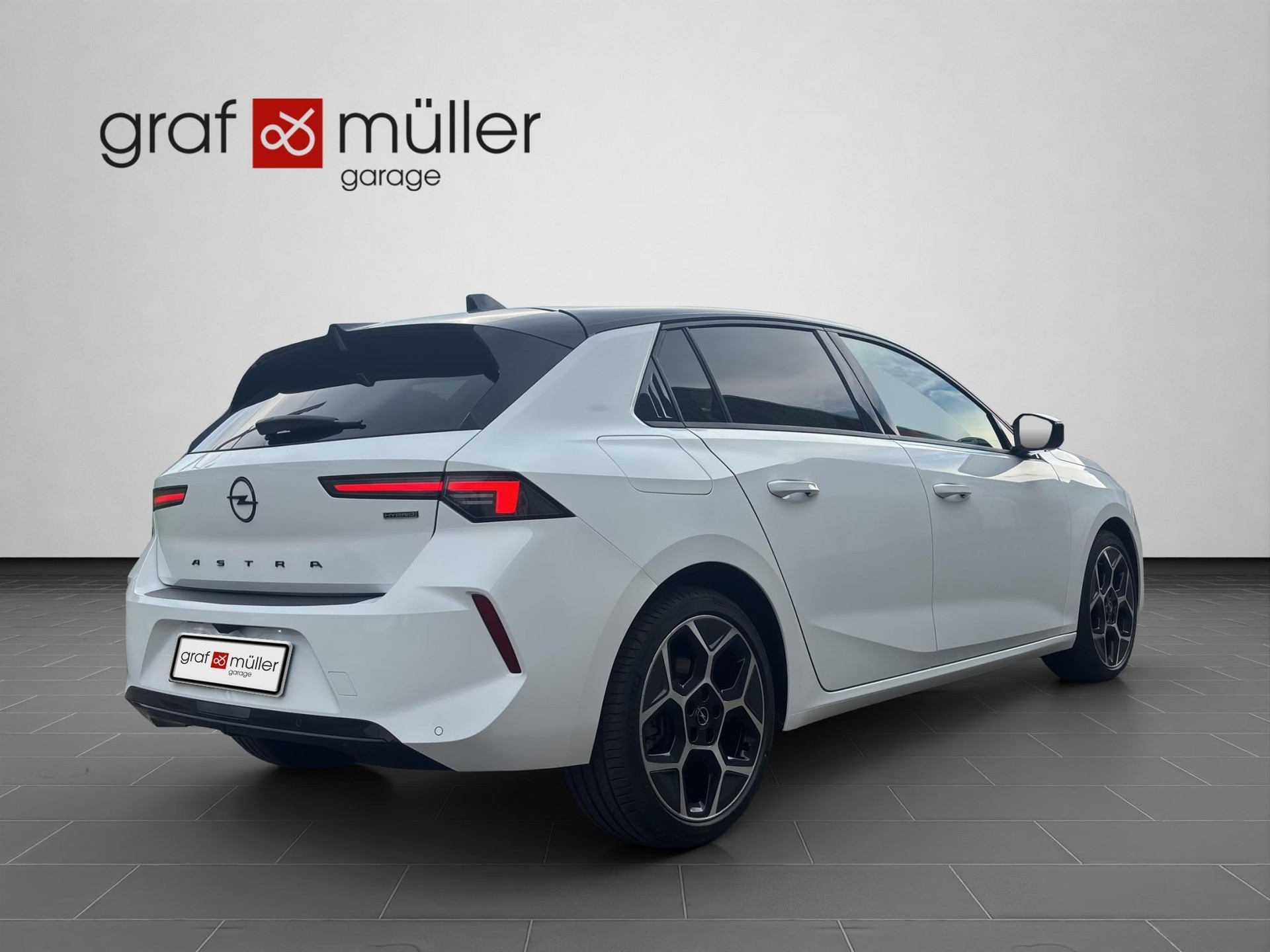 OPEL Astra 1.6 T PHEV 180 Swiss Plus-image-15