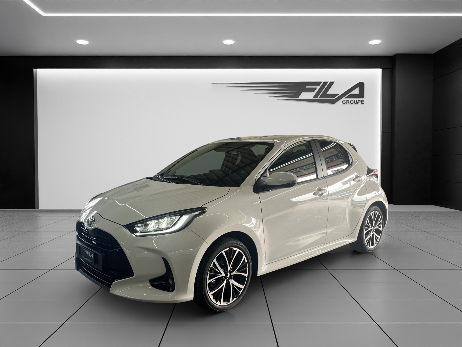 TOYOTA Yaris 1.5 VVT-i HSD Trend-showroom-element-1