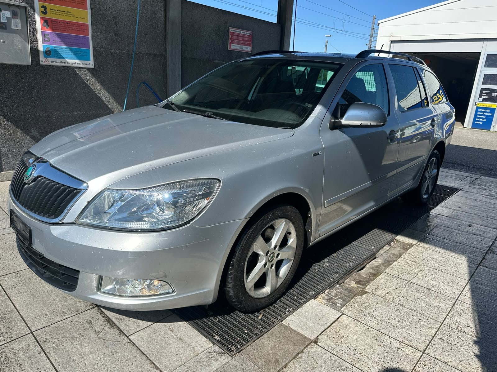 SKODA Octavia Combi 2.0 TDI Elegance 4x4