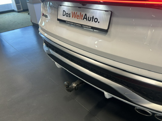 AUDI SQ5 TFSI quattro S-tronic-image-10
