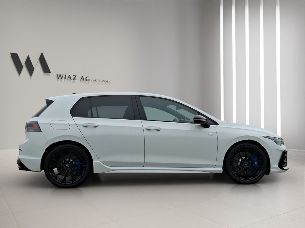 VW Golf VIII 2.0 TSI R DSG 4motion-image-9