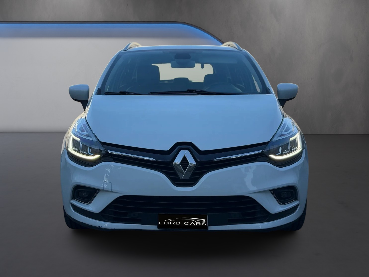 RENAULT Clio Grandtour 1.5 dCi Business Line-showroom-element-1