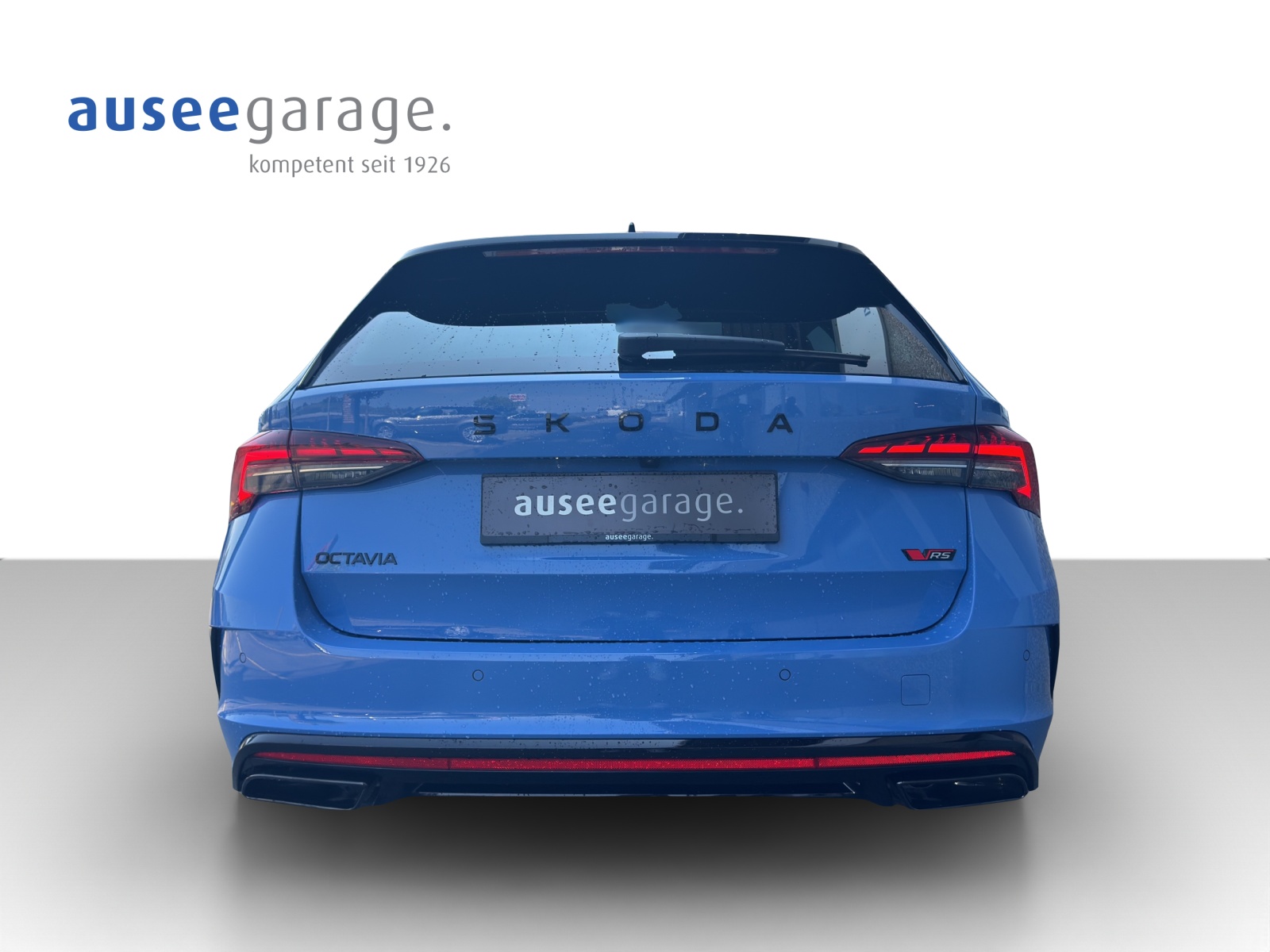 SKODA Octavia Combi 2.0 TSI RS 30 Years Edition DSG-showroom-element-3