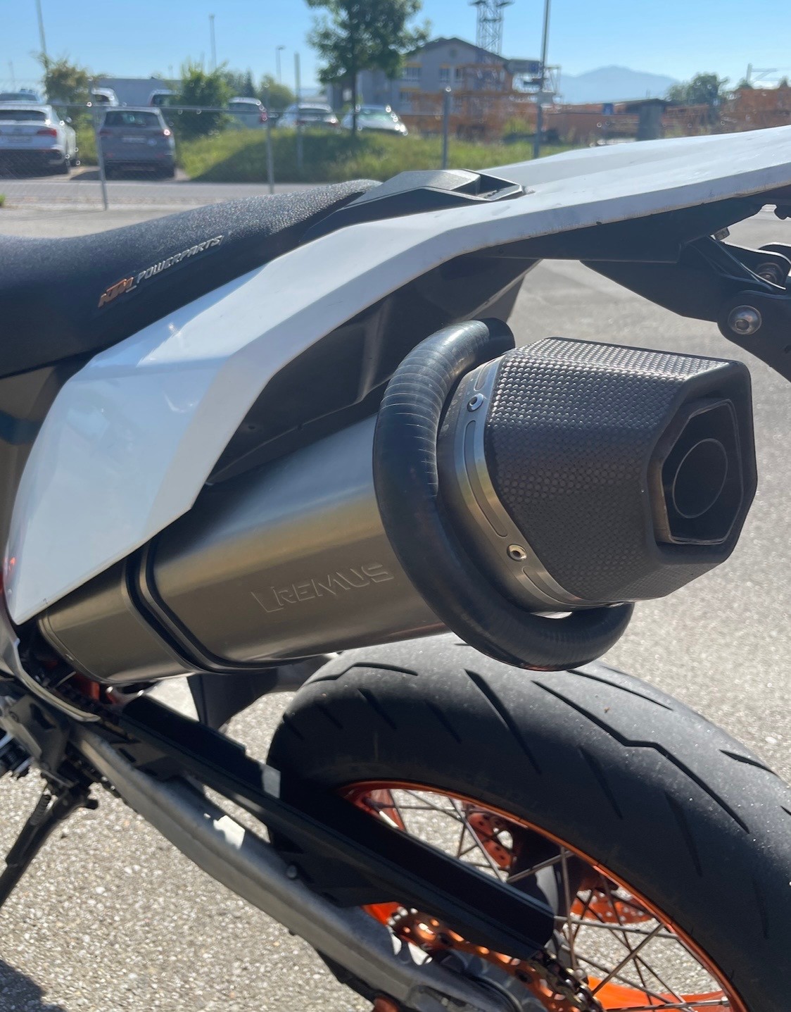 KTM 690 SMC R-image-3