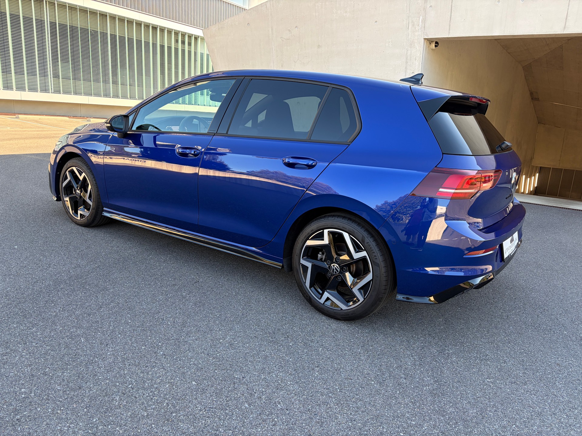 VW Golf 2.0 TDI R-Line DSG-image-6
