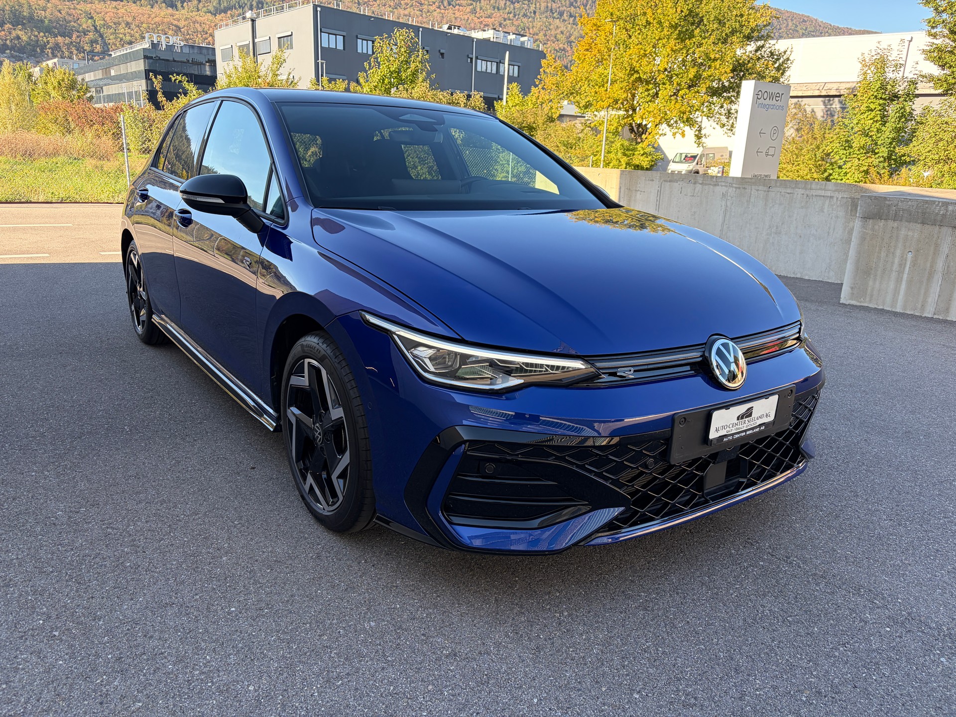 VW Golf 2.0 TDI R-Line DSG-image-1