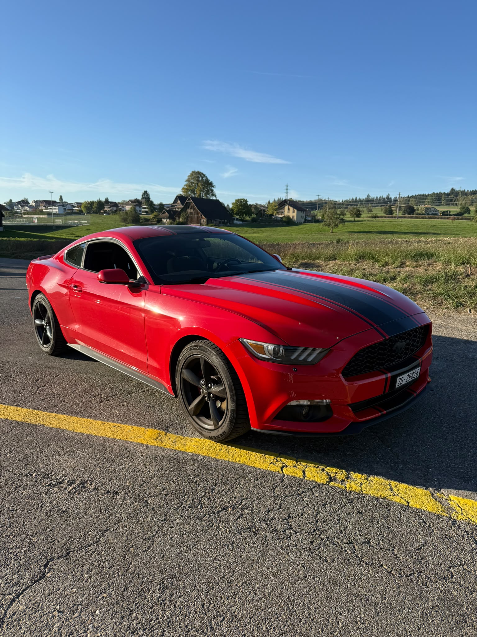 FORD MUSTANG
