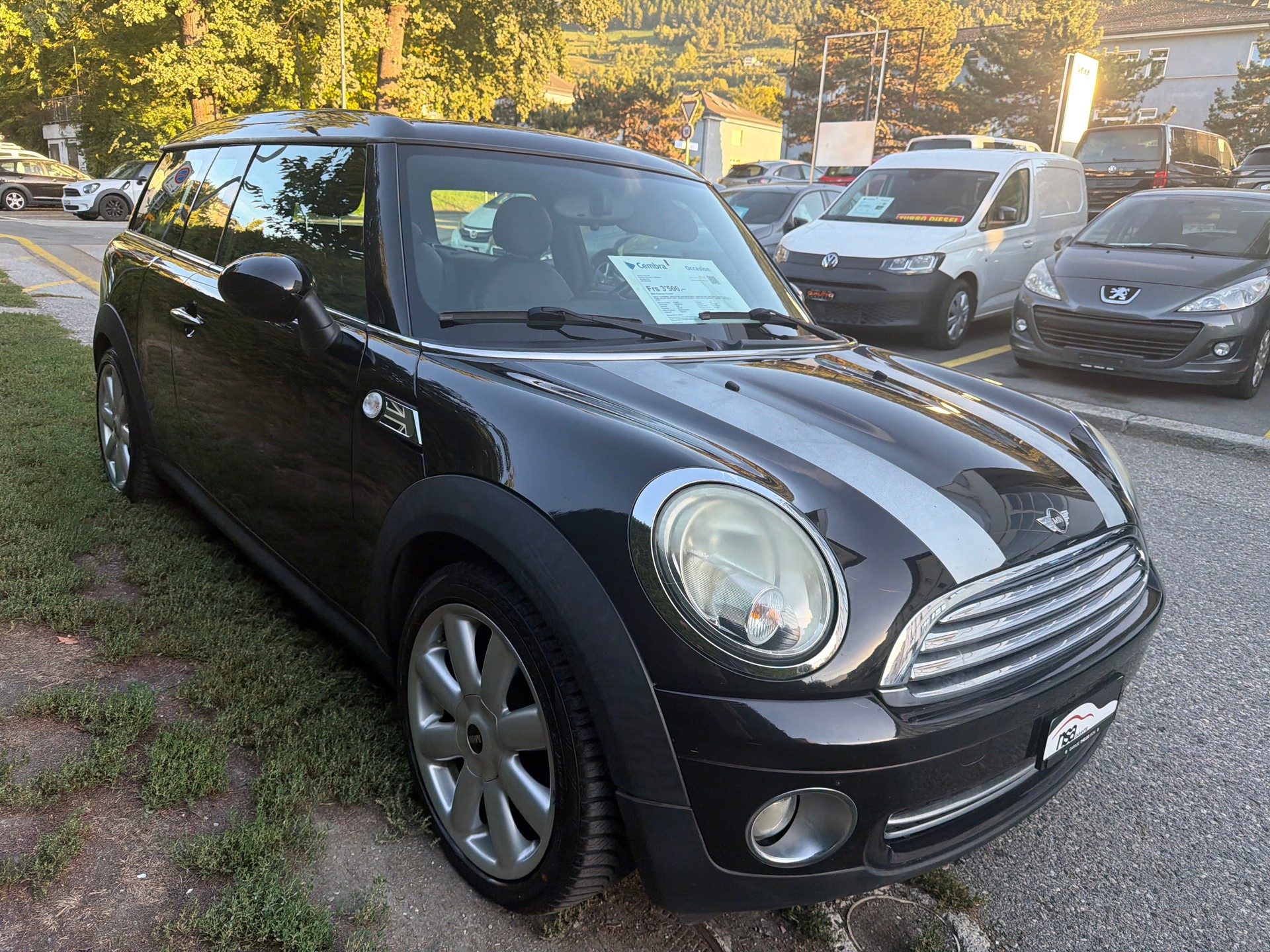 MINI Clubman Cooper-image-10