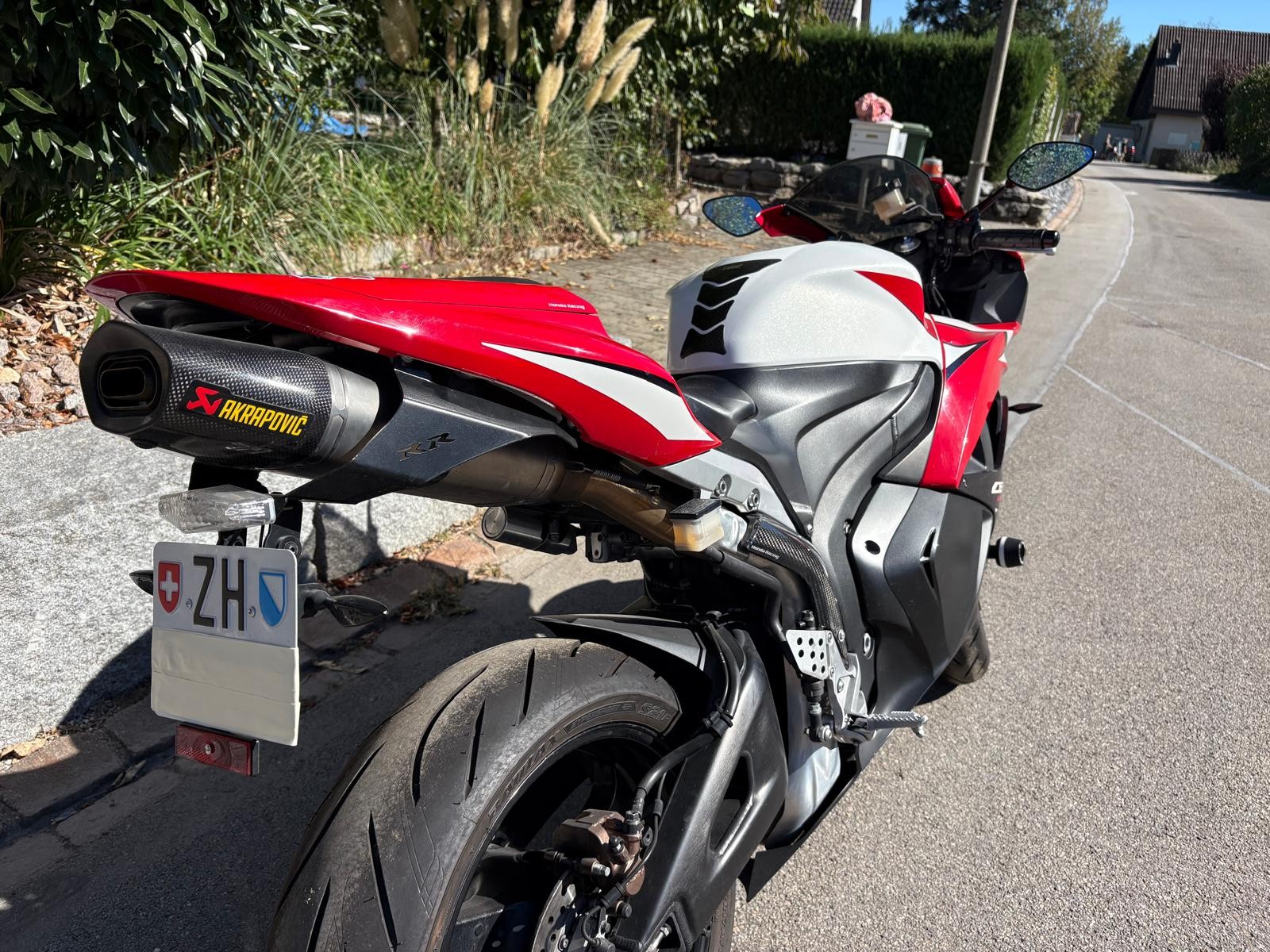 HONDA CBR 600 RA ABS-image-3