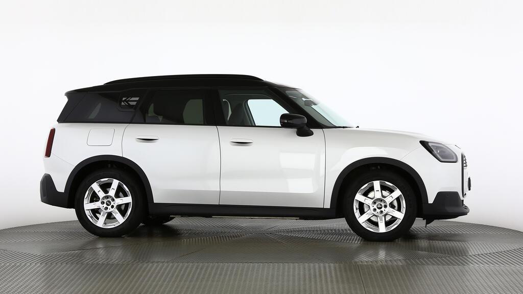 MINI Countryman E-showroom-element-2