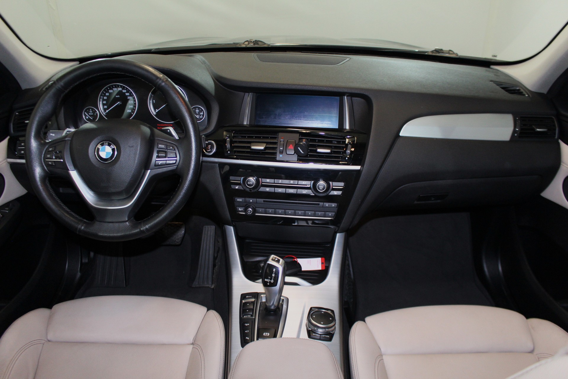 BMW X3 20d xDrive SAG-image-12