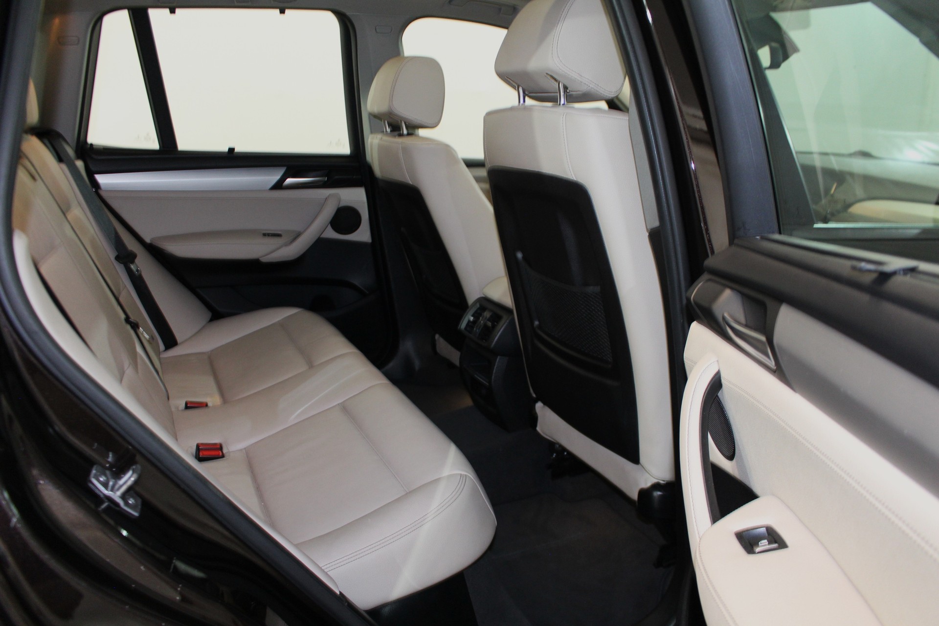 BMW X3 20d xDrive SAG-image-9