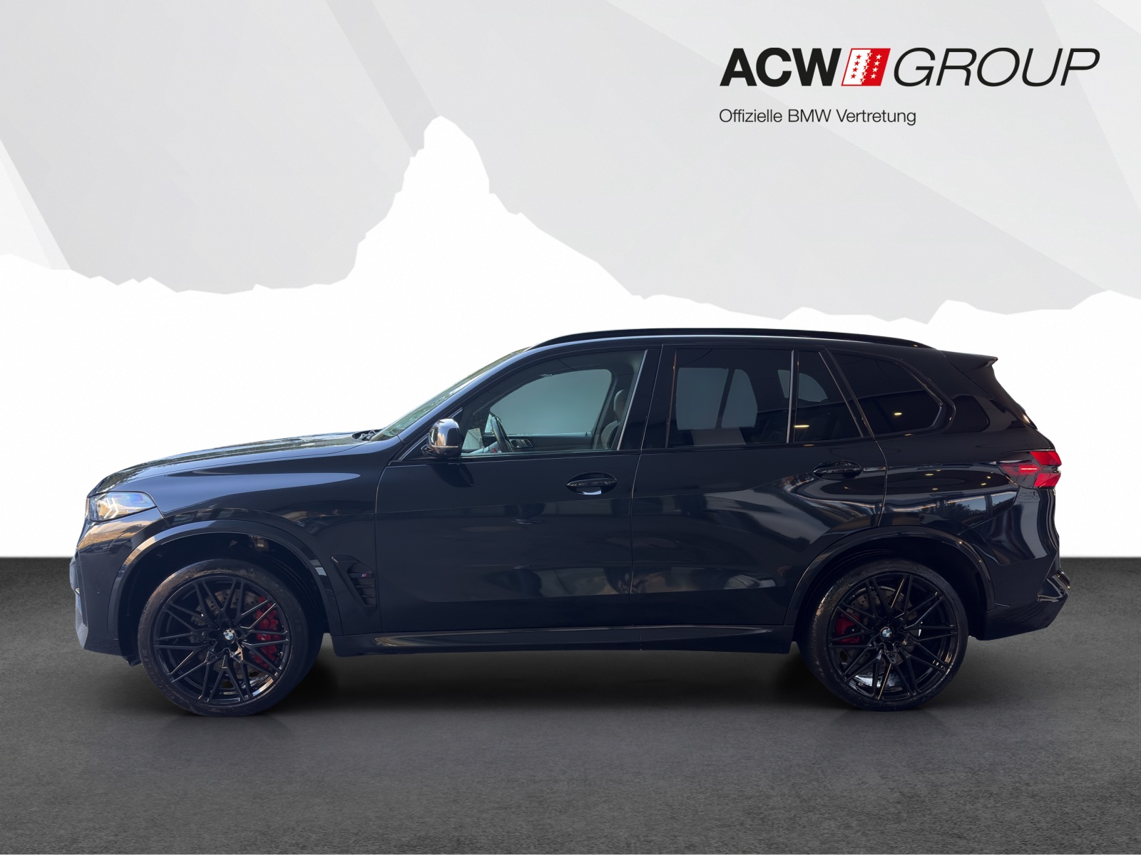 BMW X5 M Competition-showroom-element-1