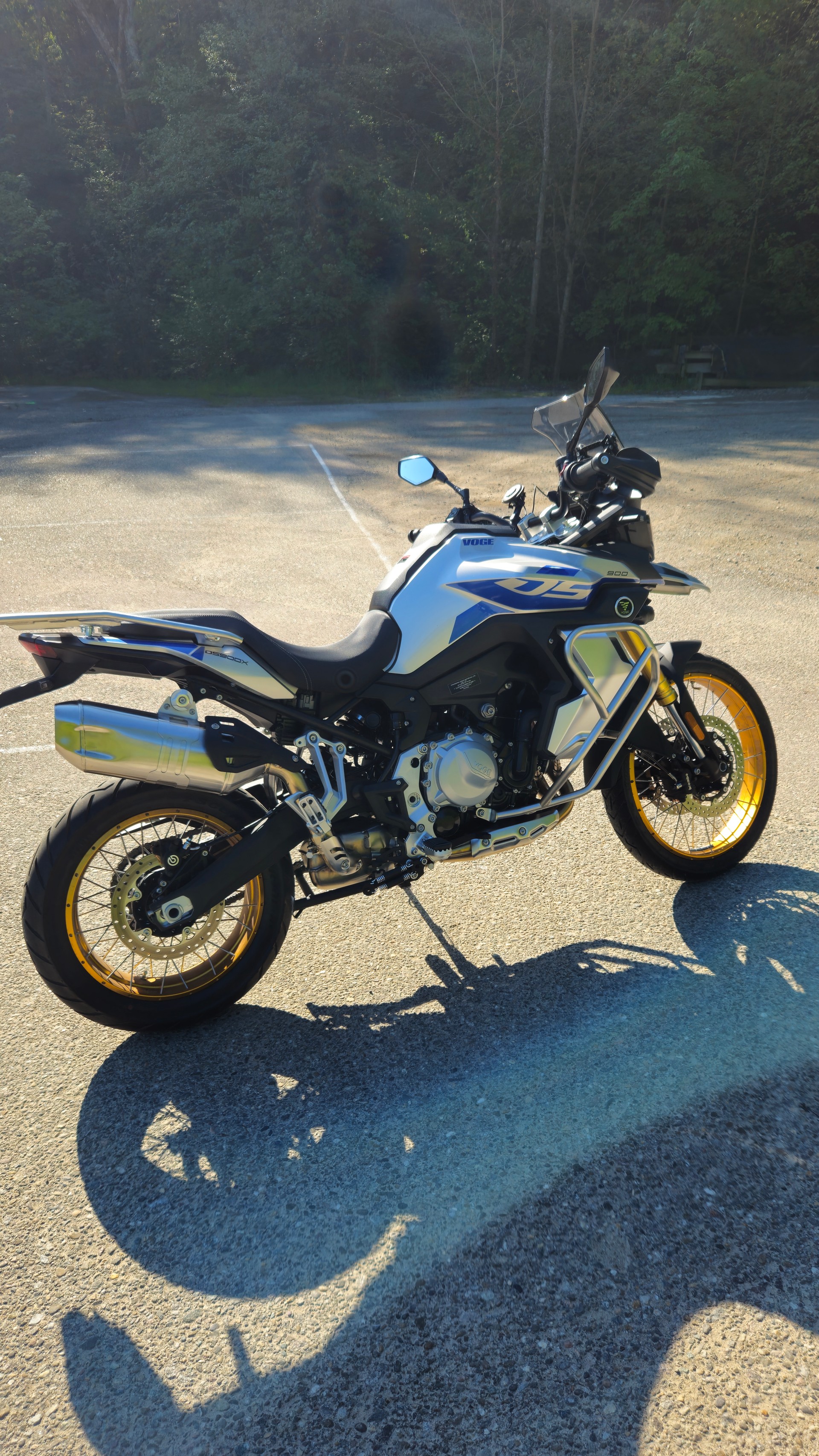 VOGE 900DS