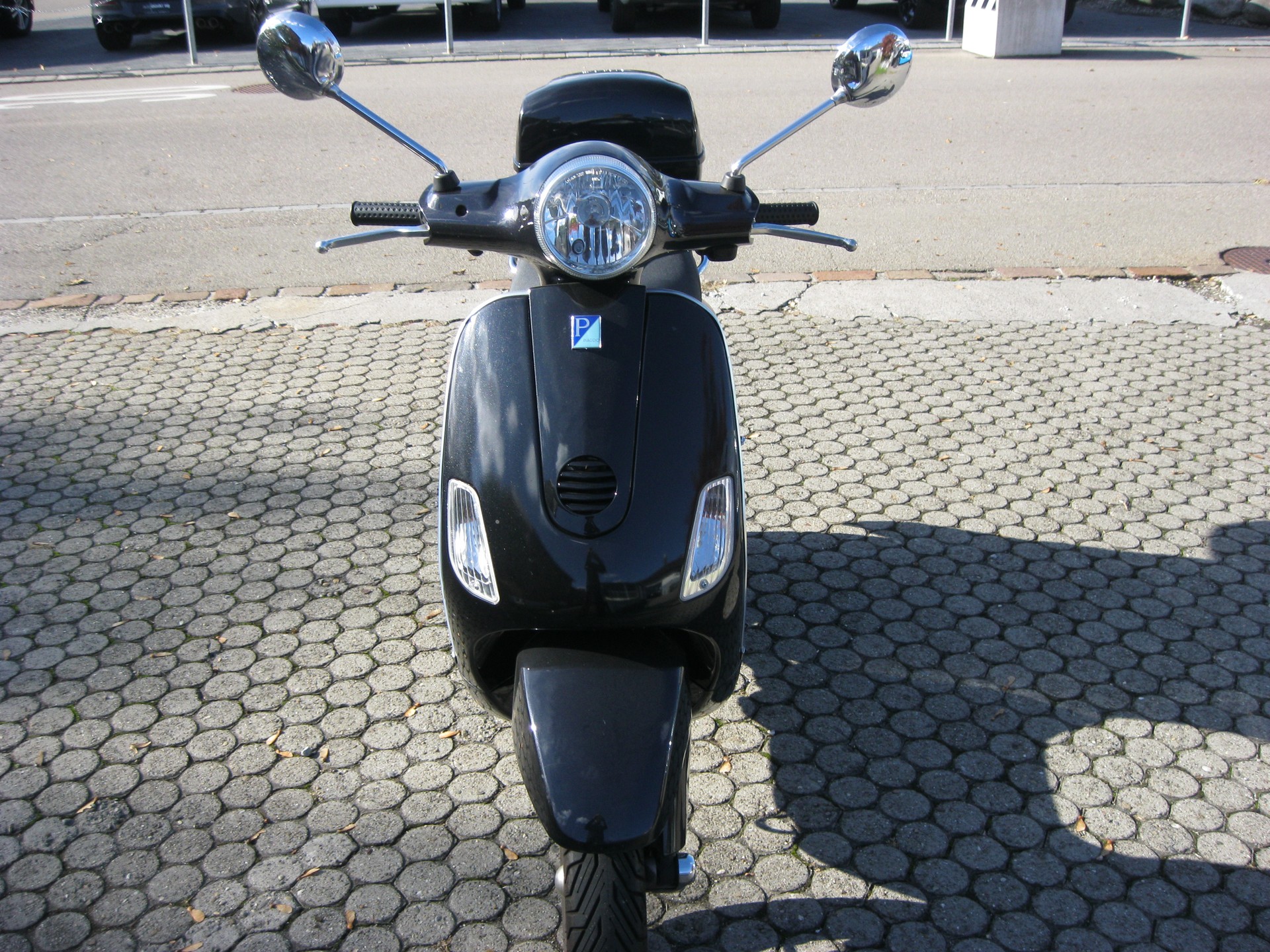PIAGGIO Vespa 125 LX4-image-2