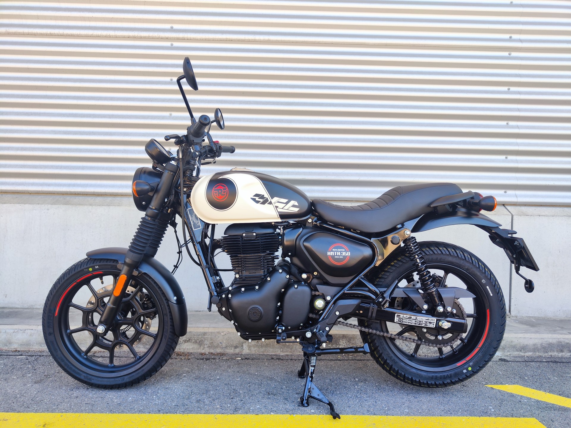 ROYAL ENFIELD HNTR 350-image-1