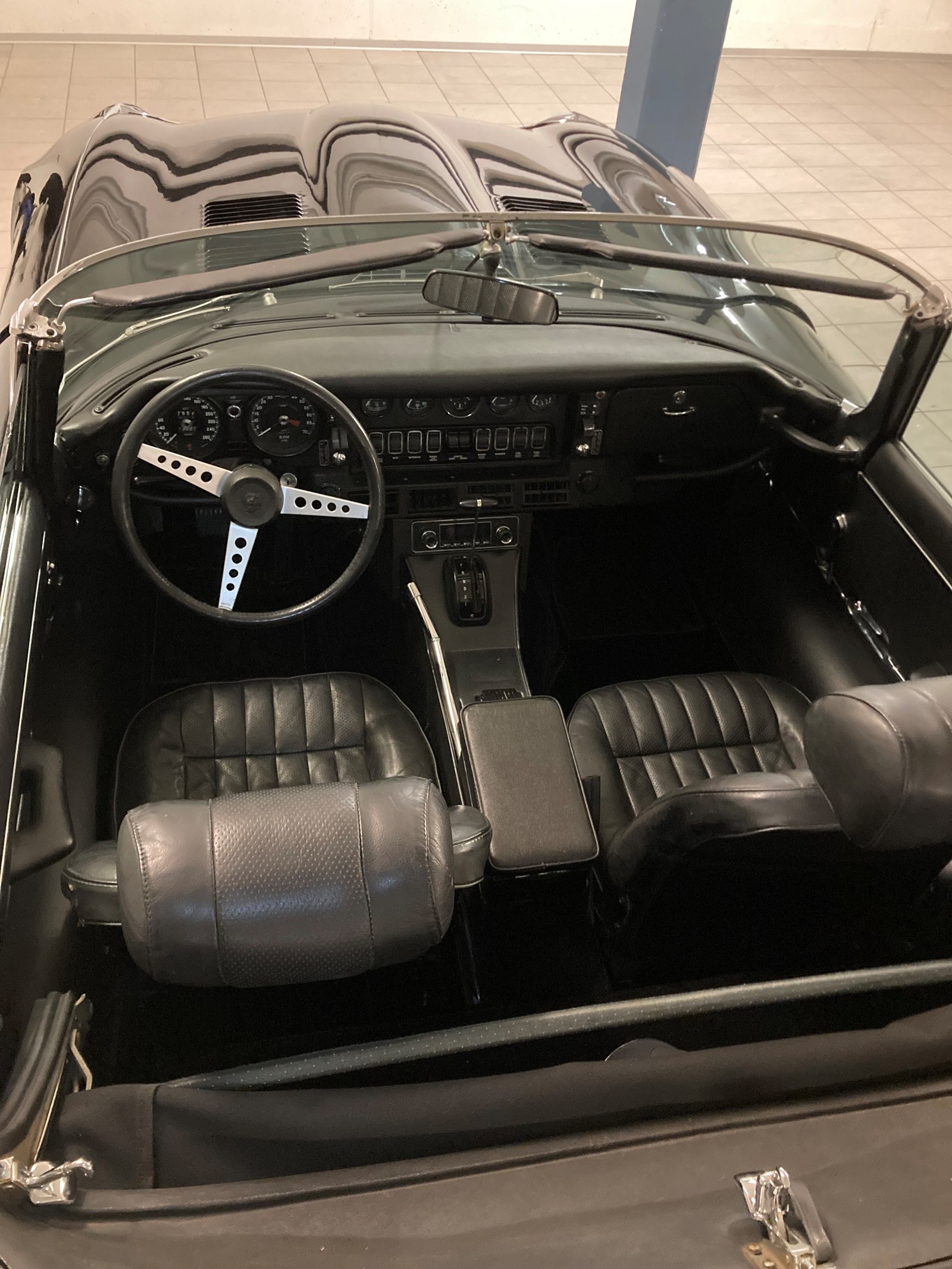 JAGUAR E-Type Serie III V12 Cabrio-image-5