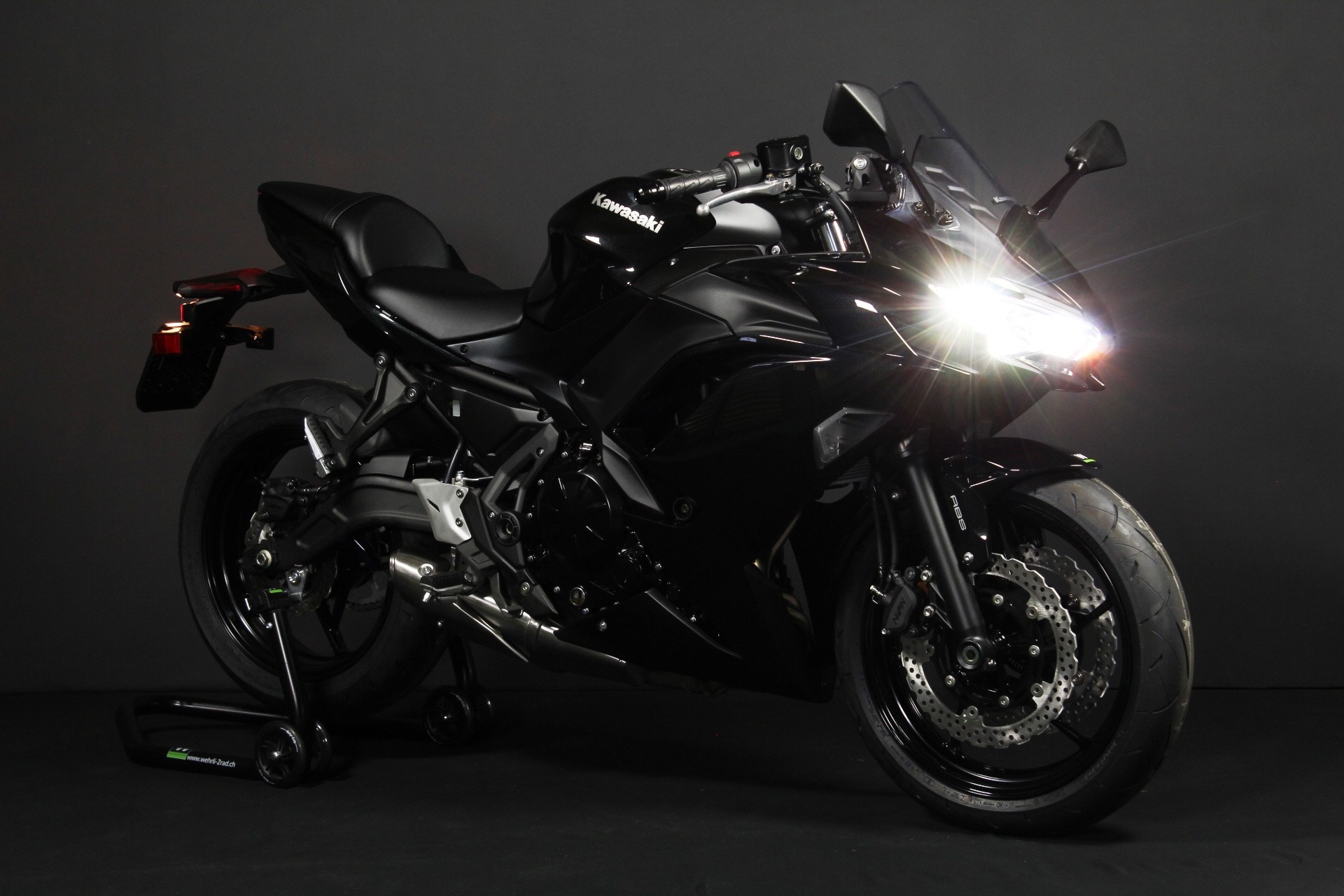 KAWASAKI Ninja 650 (50/35 KW) *Black Edition*-image-2