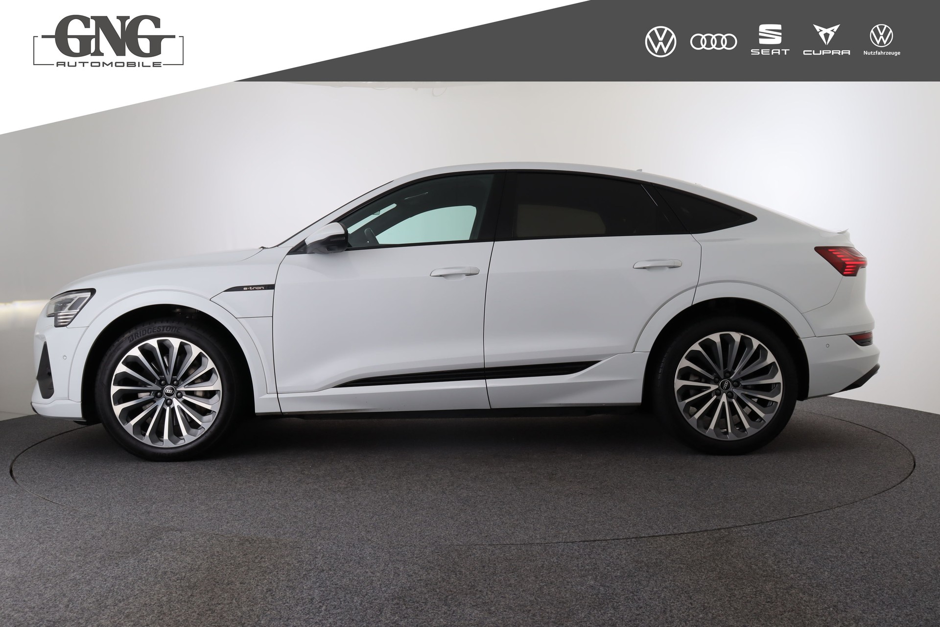 AUDI e-tron 50 Sportback S Line Attraction quattro-showroom-element-1