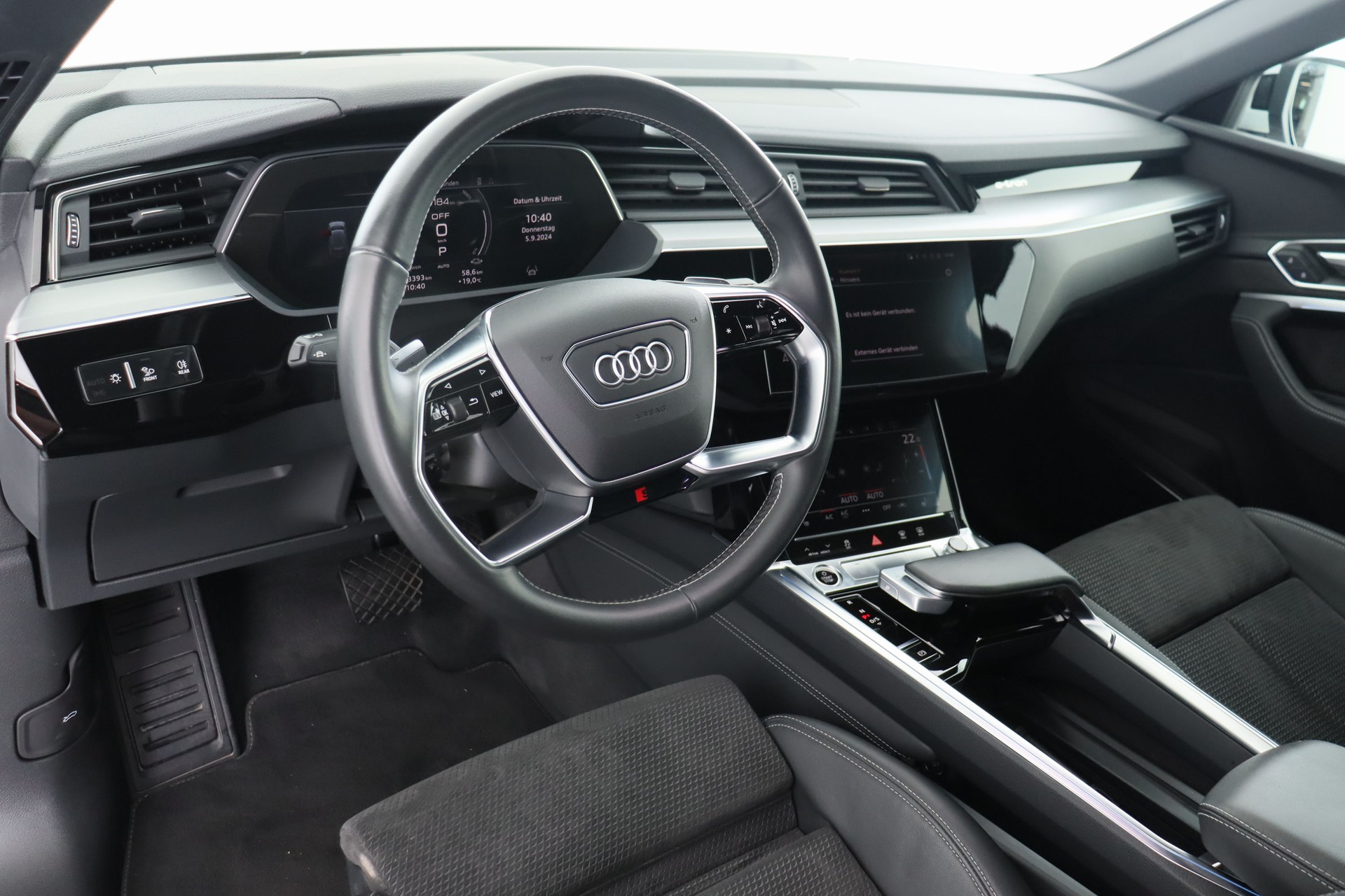 AUDI e-tron 50 Sportback S Line Attraction quattro-image-11