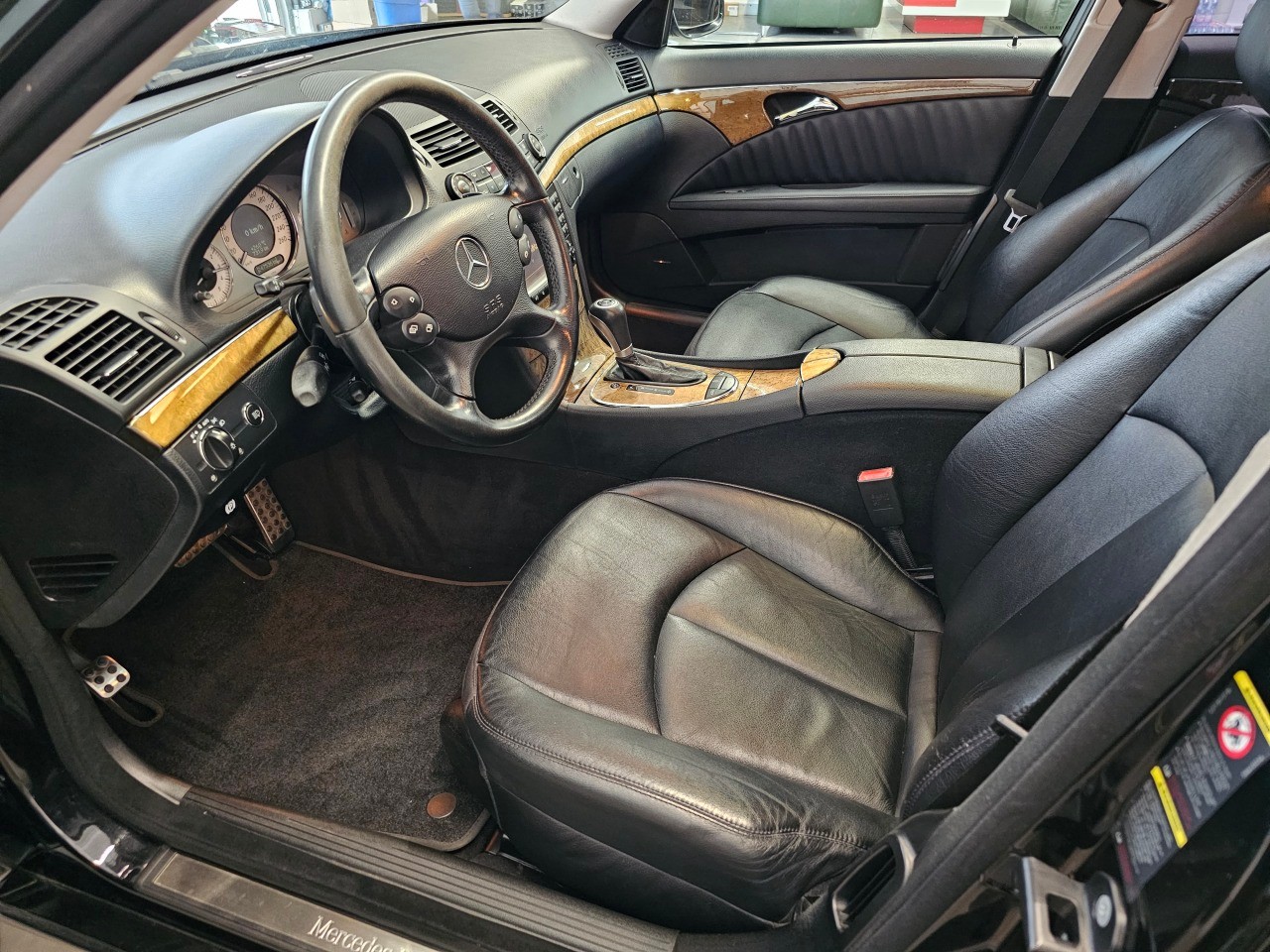 MERCEDES-BENZ E 420 CDI Avantgarde 7G-Tronic-showroom-element-3