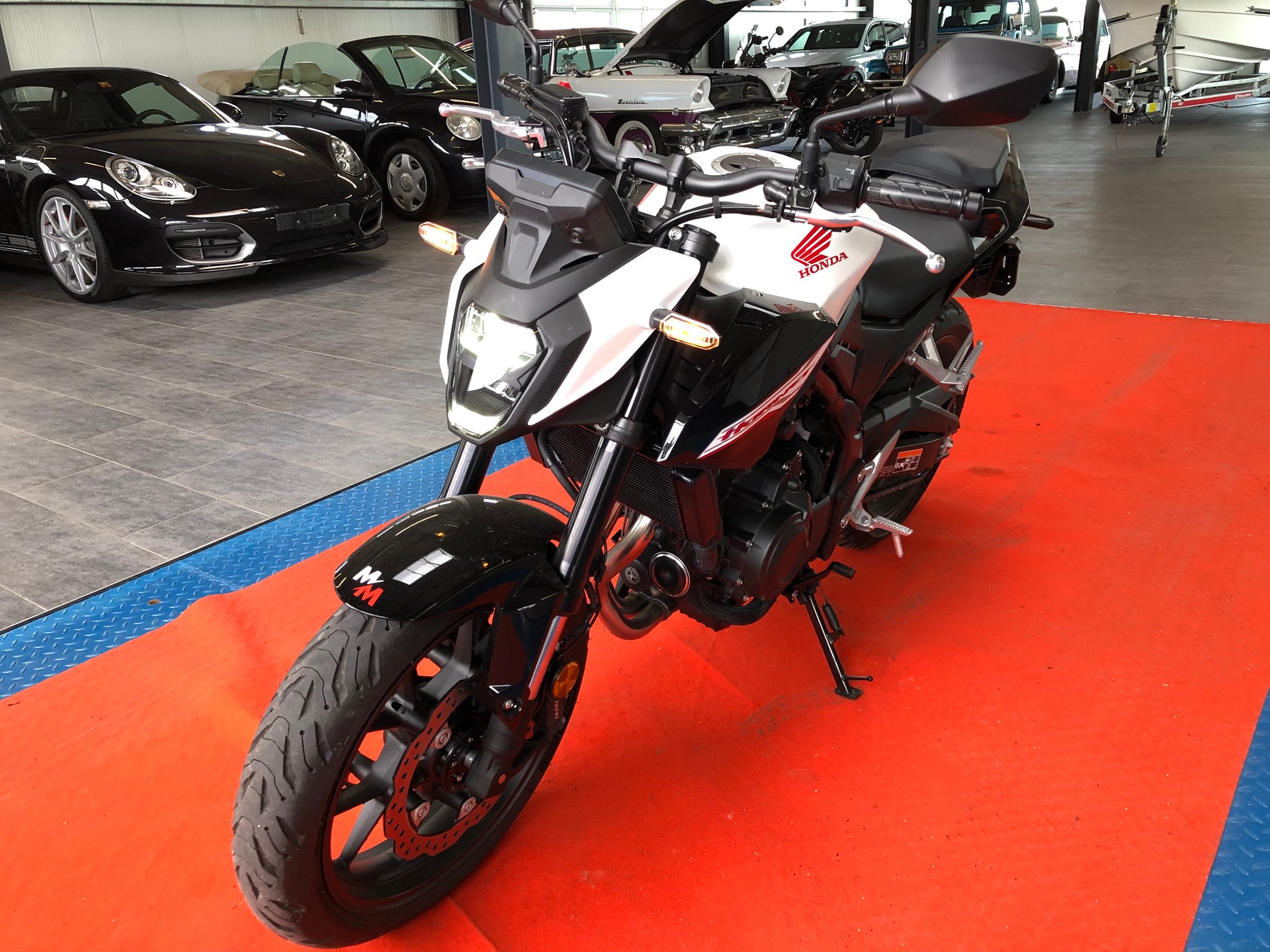 HONDA CB 500 Hornet-image-0