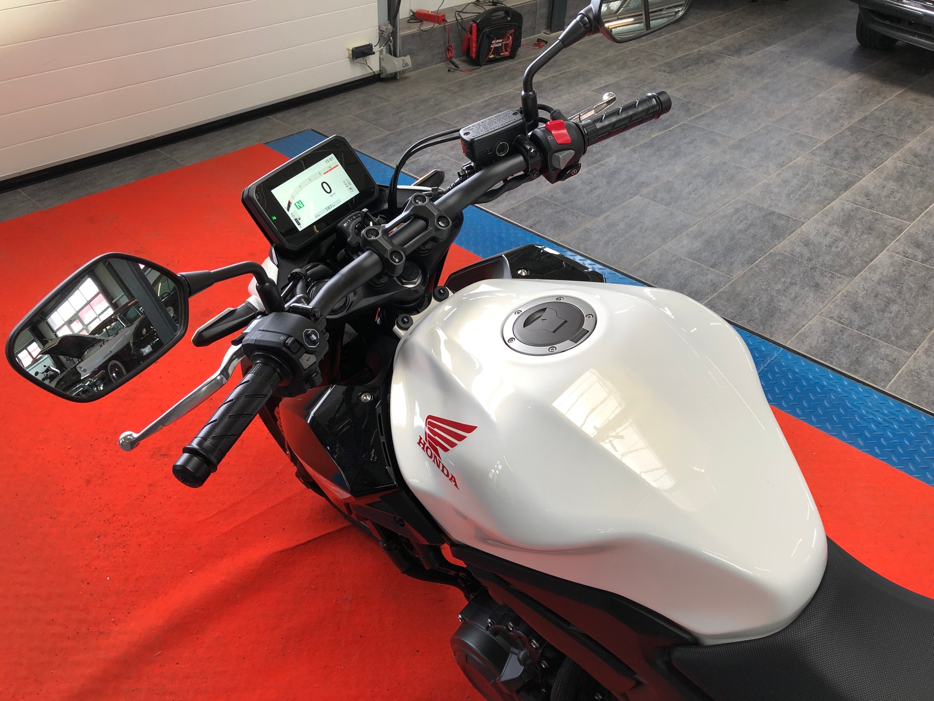 HONDA CB 500 Hornet-image-8