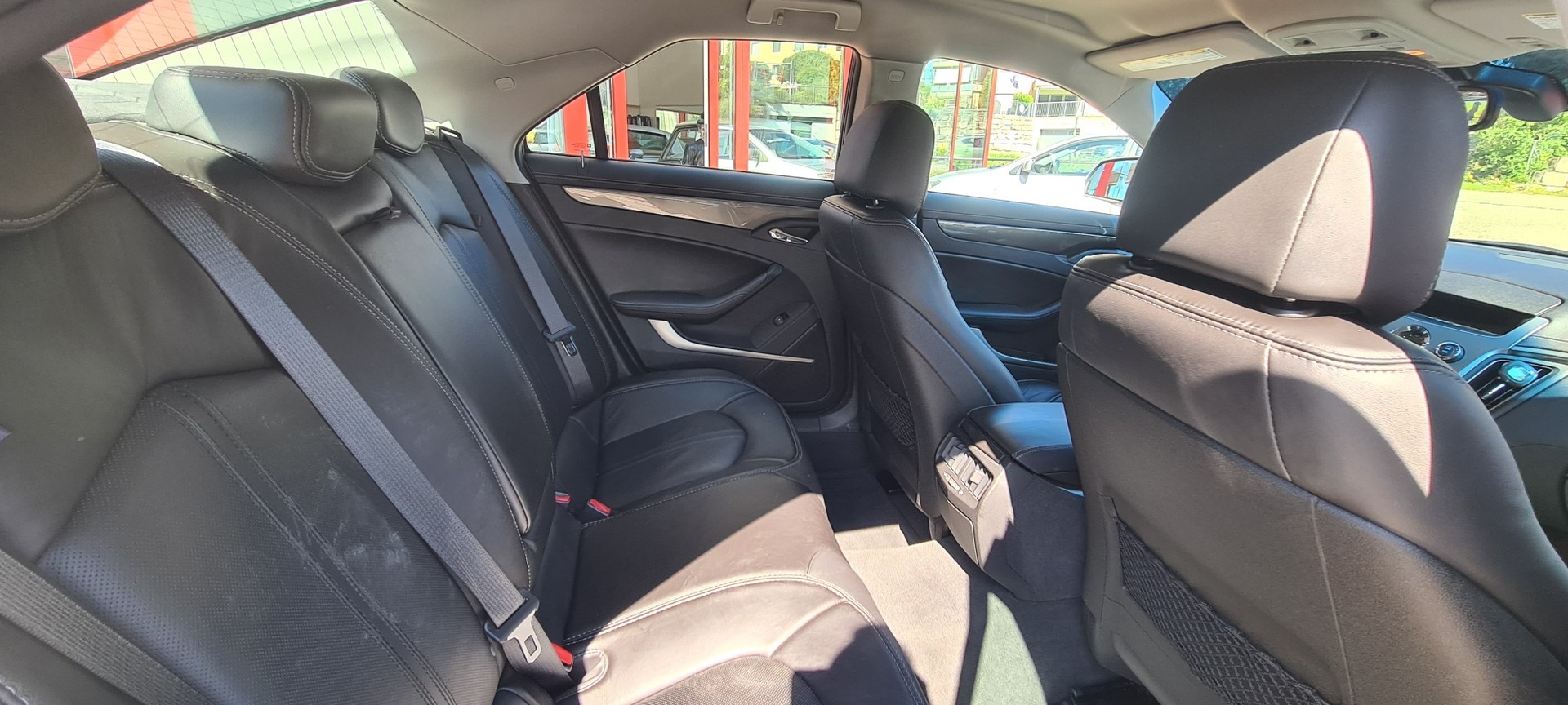 CADILLAC CTS Sedan 3.0 Sport Luxury Automatic-image-11