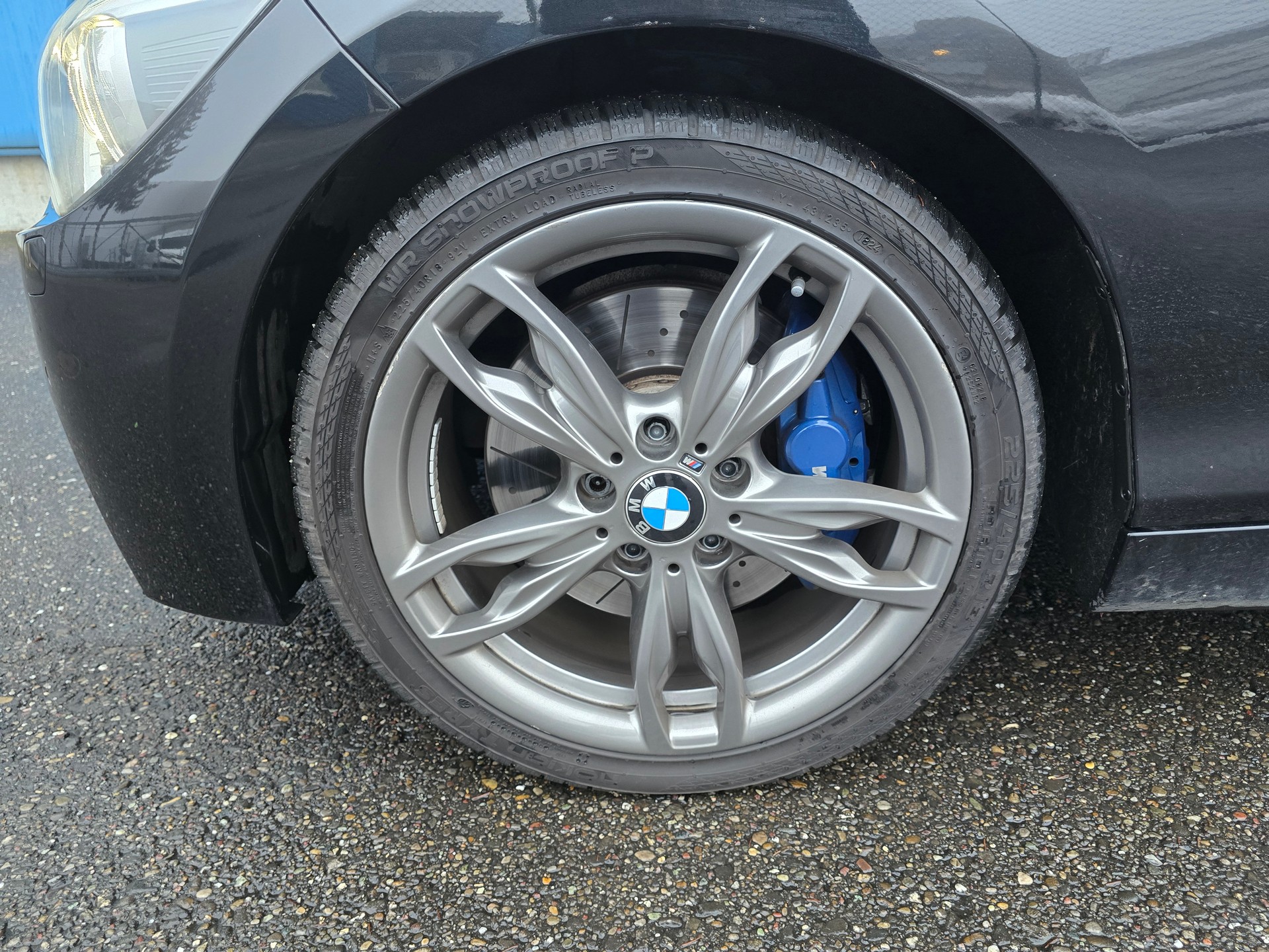 BMW M135i xDrive Steptronic-image-12