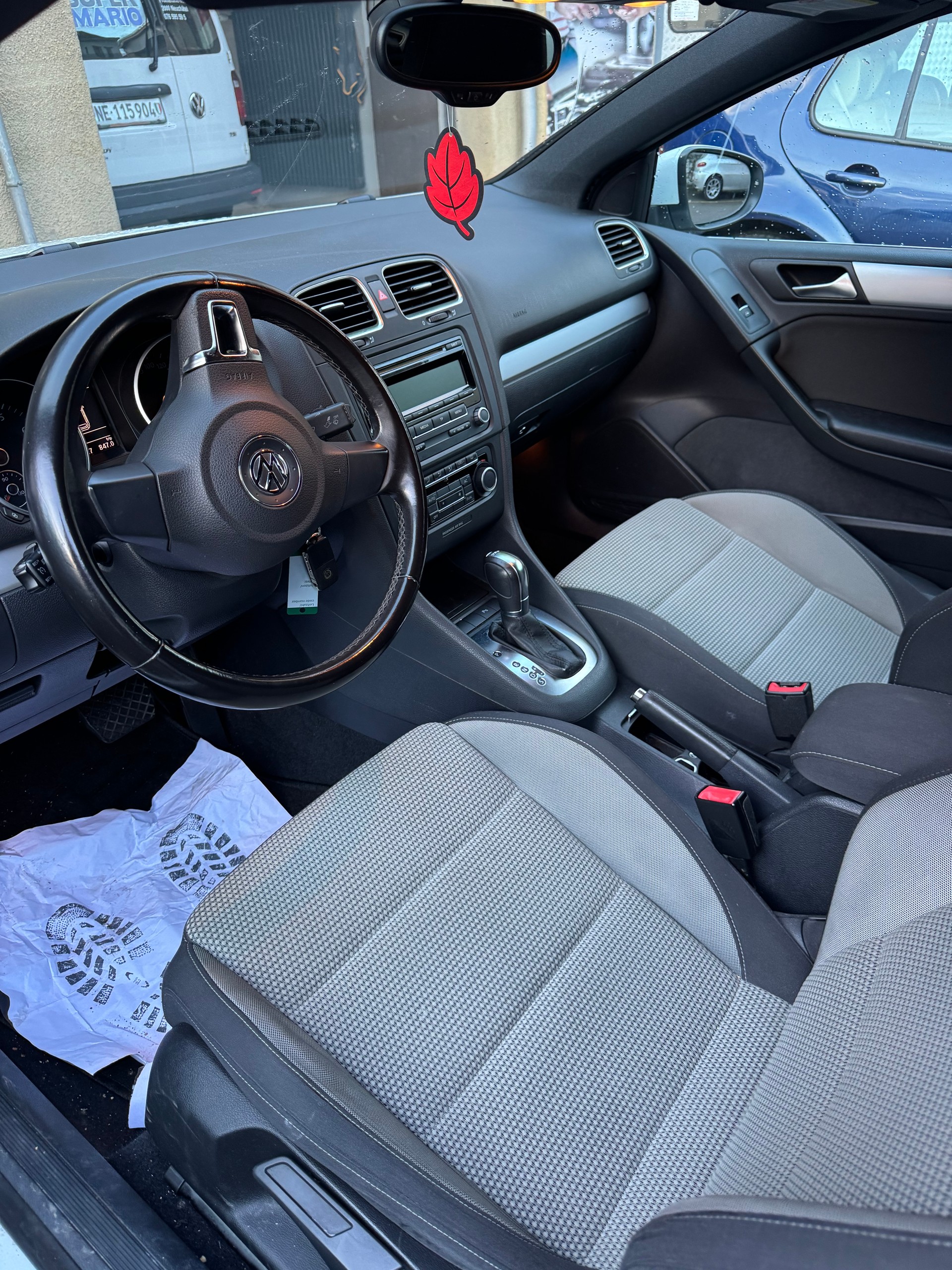 VW Cabrio-image-4