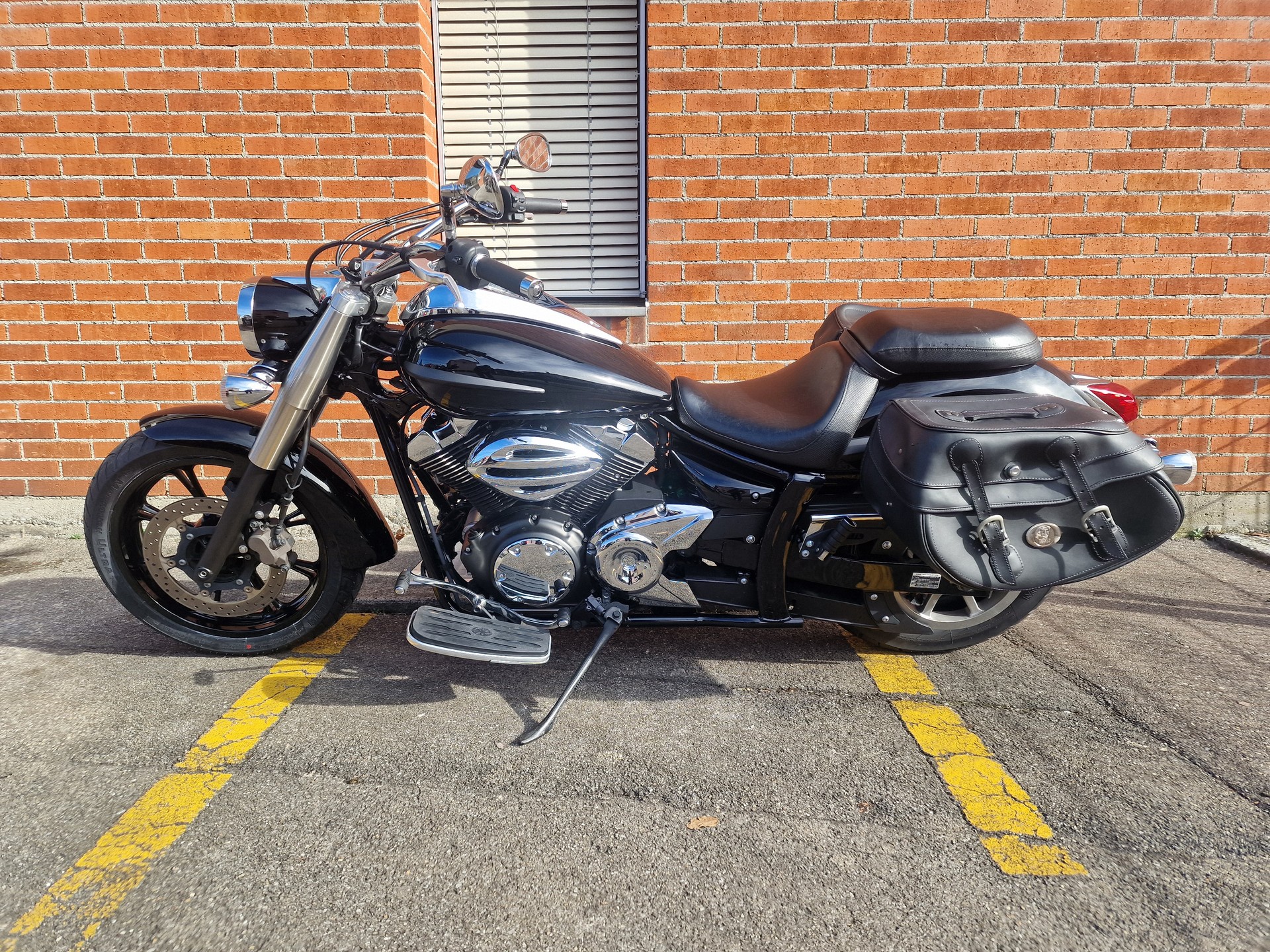 YAMAHA XVS 950 A Midnight Star-image-2