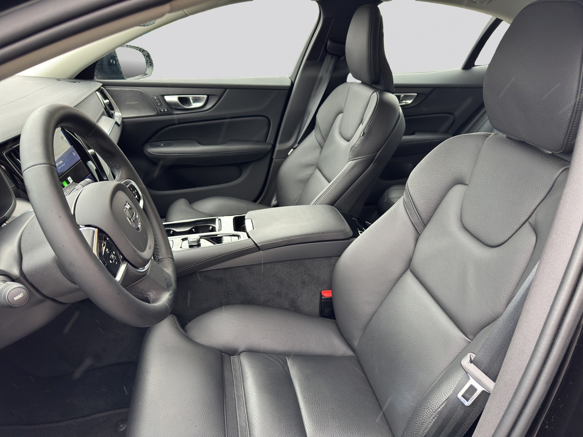VOLVO S60 T8 e AWD Plug in Hybrid Ultimate Dark Geartronic-image-5