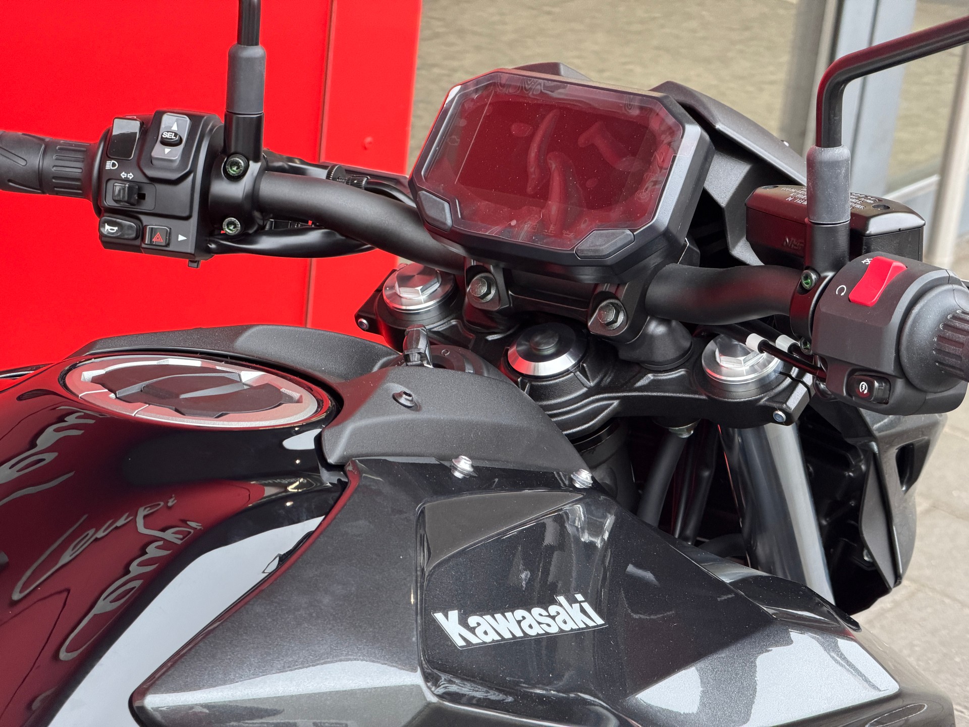 KAWASAKI Z 650 S (35kW)-image-12