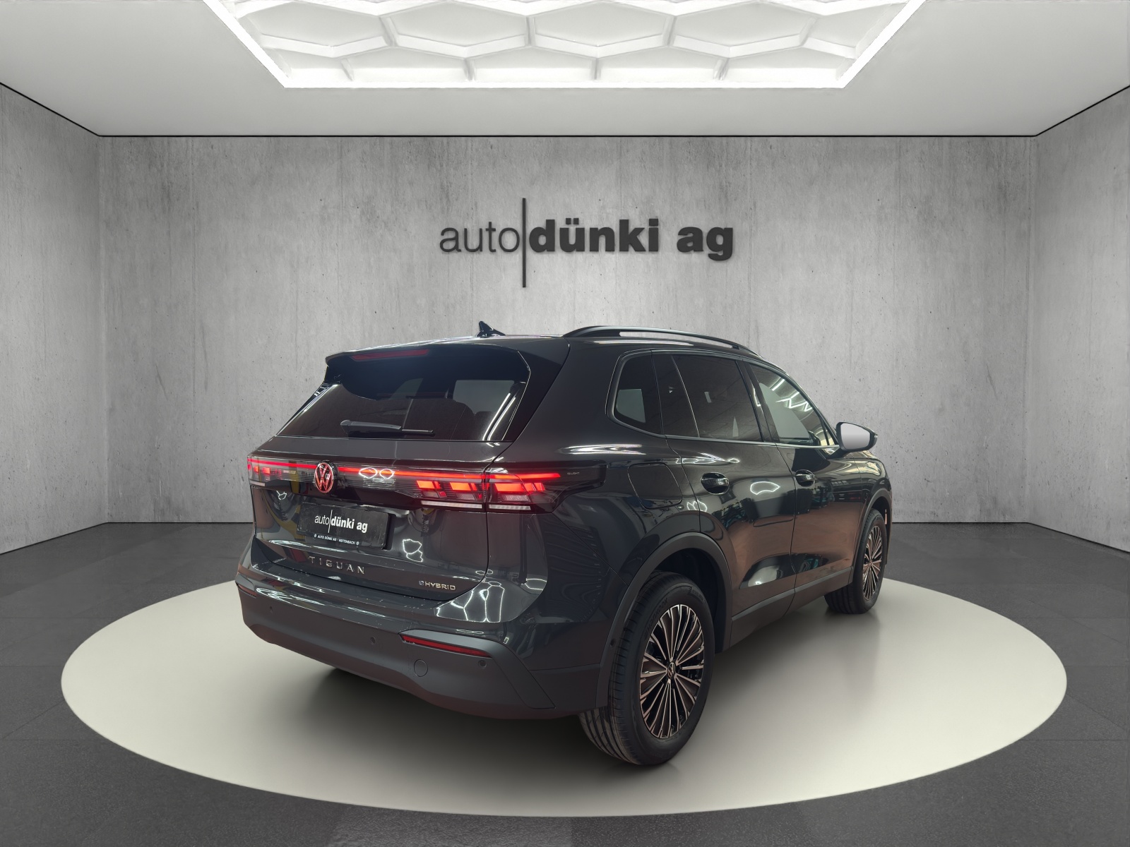 VW Tiguan 1.5 TSI evo2 eHybrid Life DSG-showroom-element-3