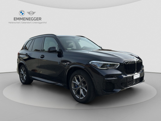 BMW X5 xDrive45e M Sport-showroom-element-2
