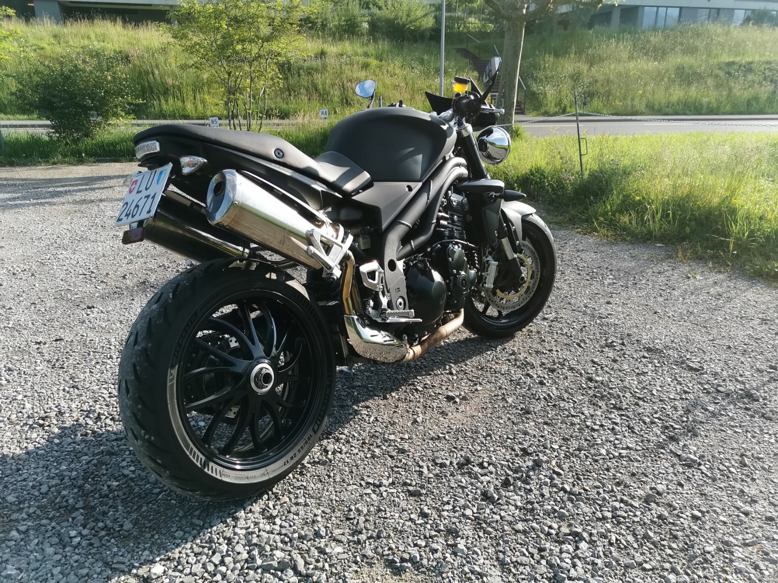 TRIUMPH Speed Triple 1050-image-12