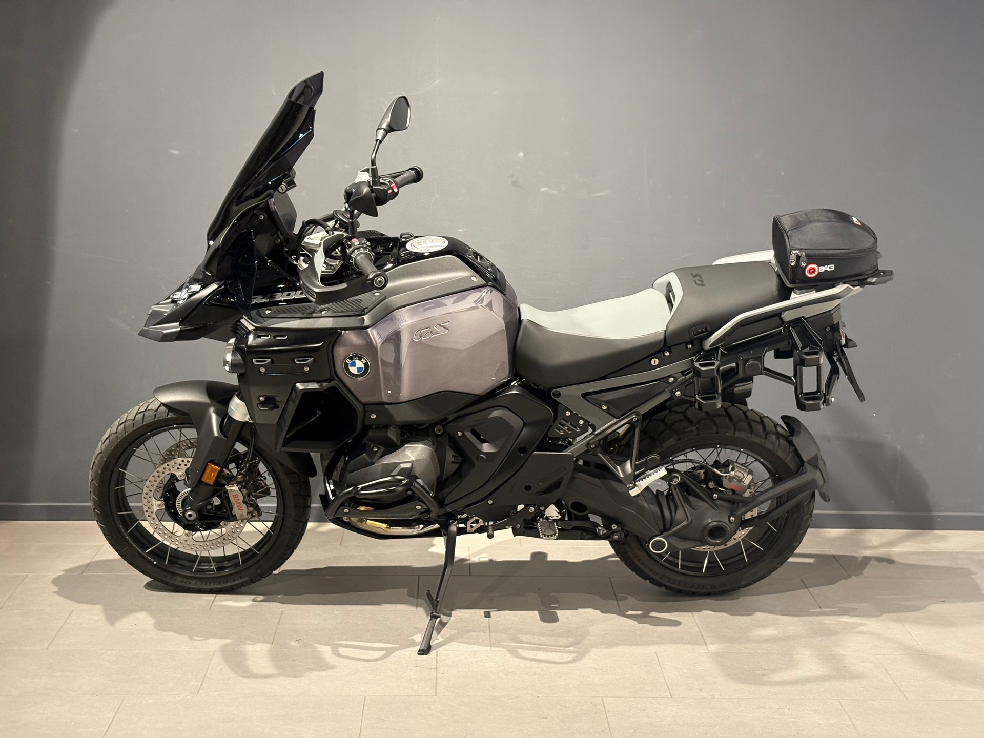 BMW R 1300 GS Adventure-image-3