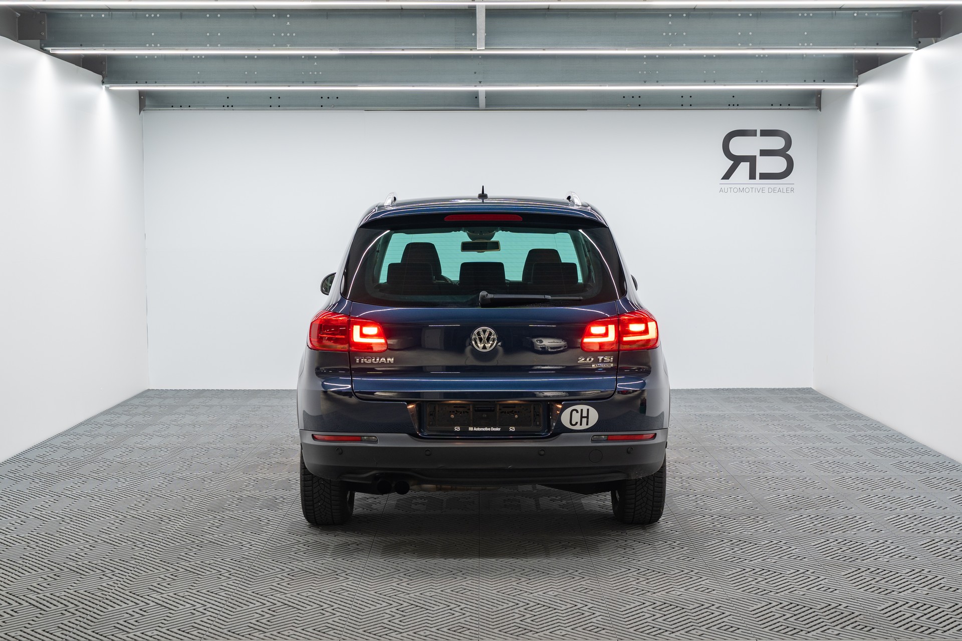 VW Tiguan 2.0 TSI Track&Field 4Motion DSG-image-3