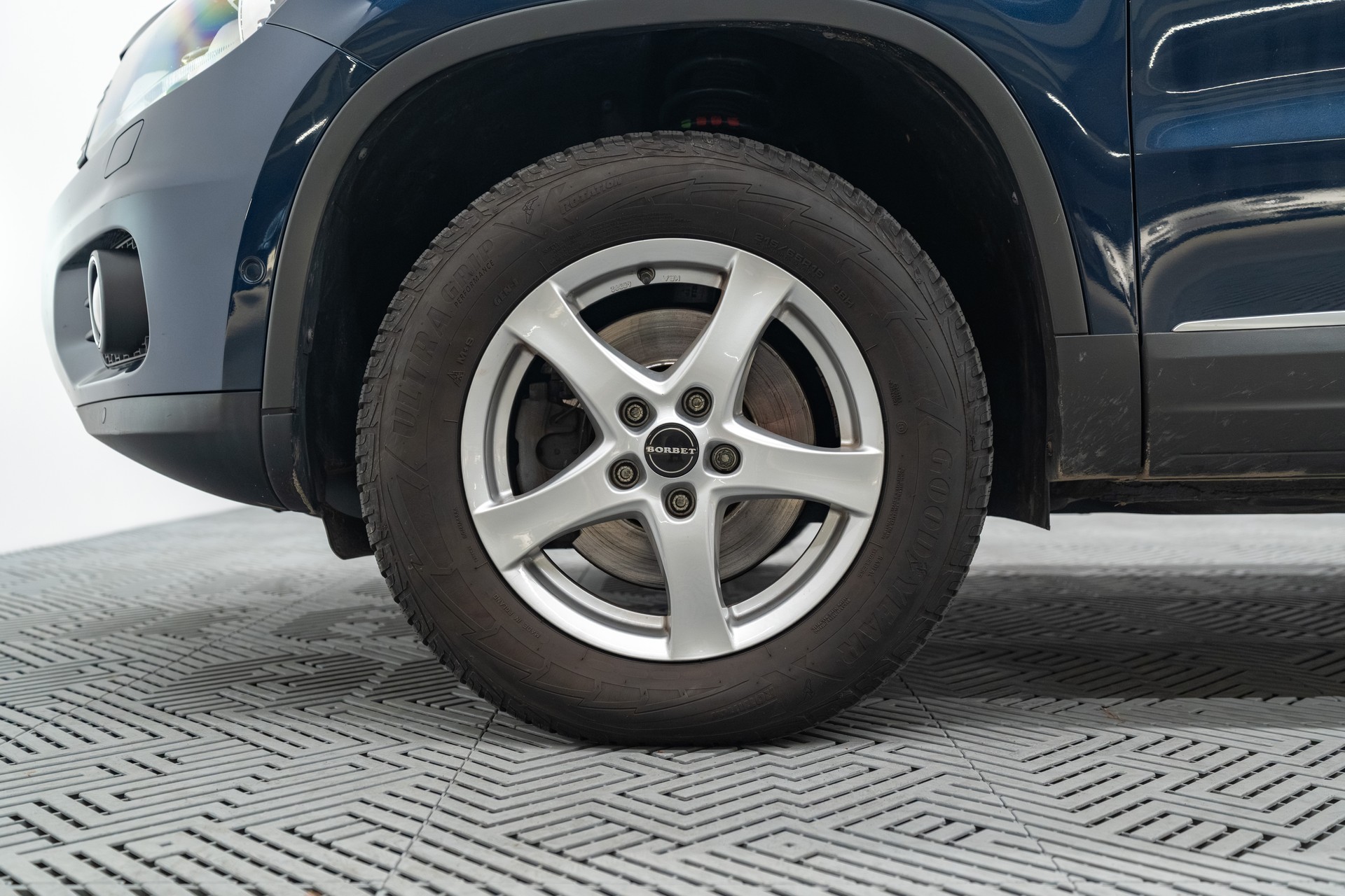 VW Tiguan 2.0 TSI Track&Field 4Motion DSG-image-5